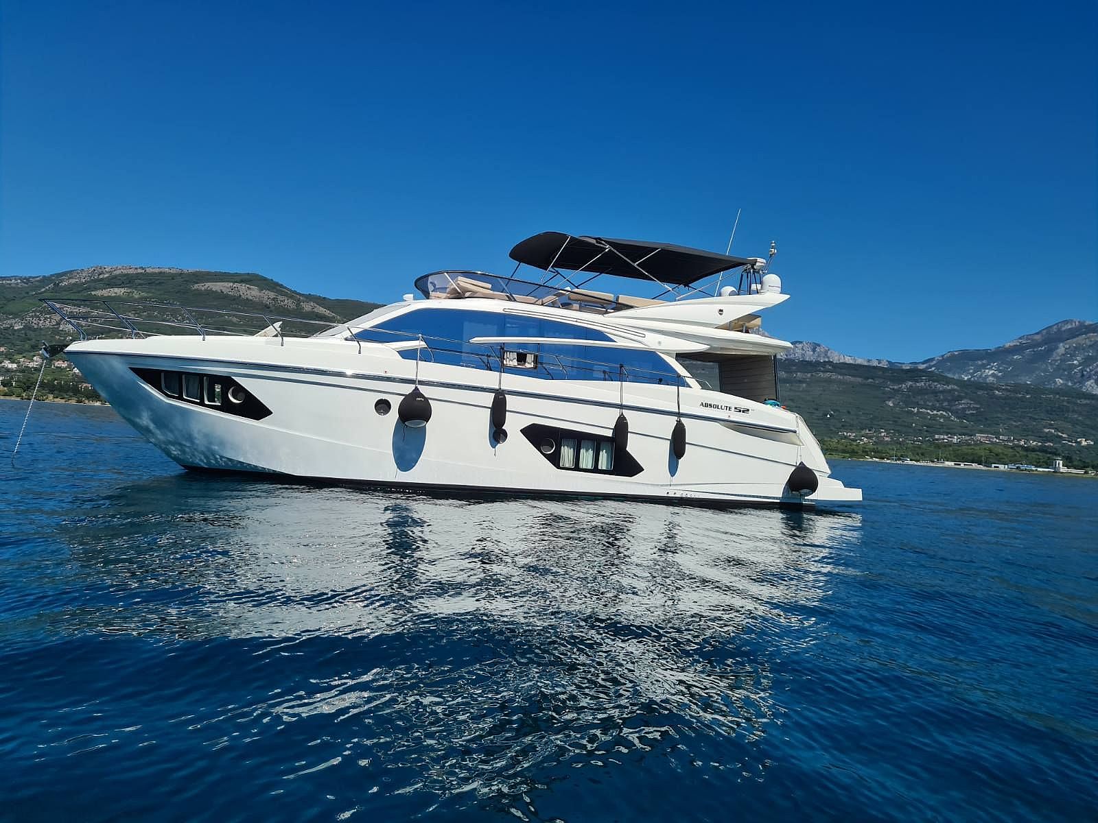 Absolute 52 Fly - 2015