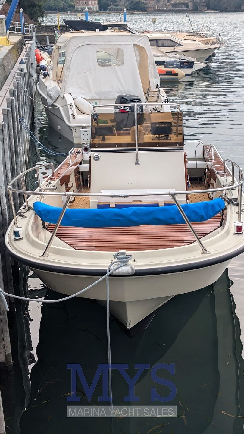 Boston Whaler 22 Outrage - 1988