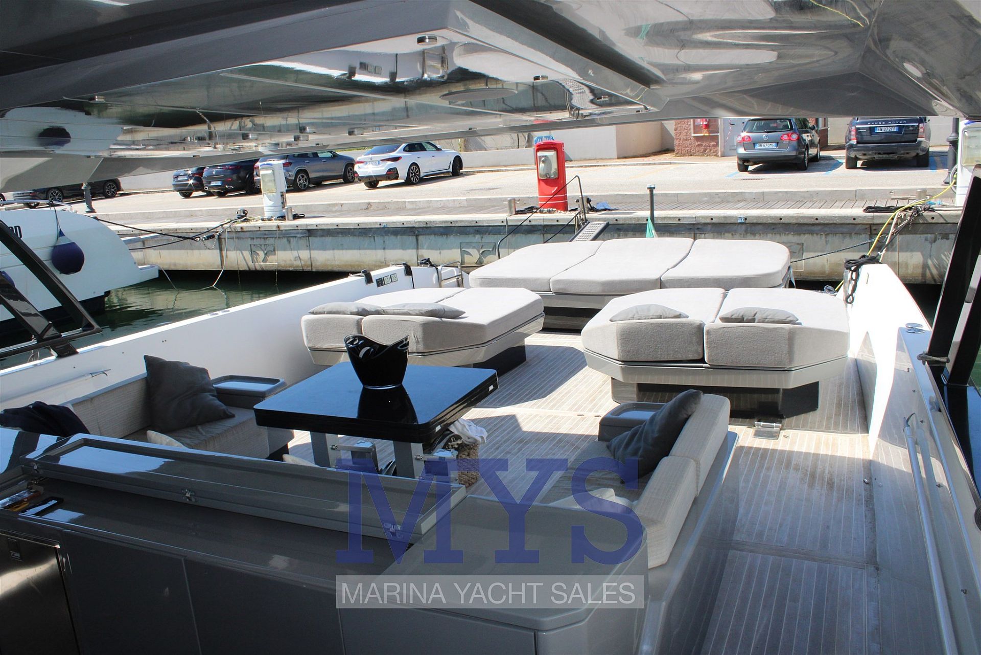 Arcadia Yachts Sherpa 60 - 2015