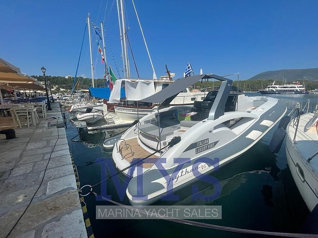 Python Yacht C 33 - 2020