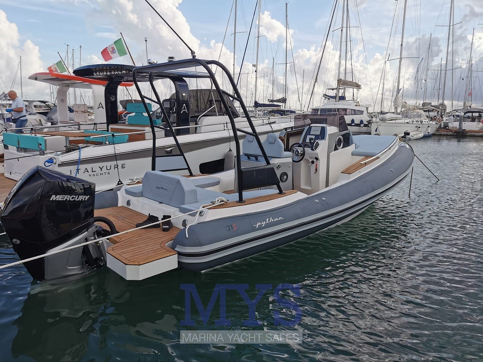 Python Yacht 27s - 2024