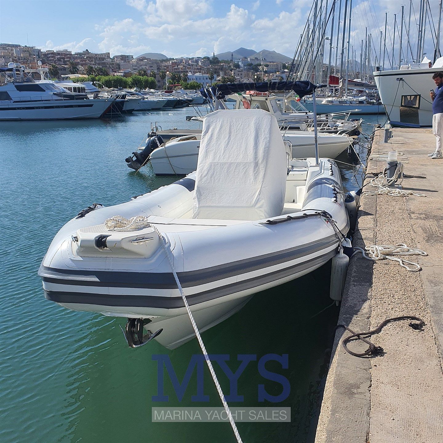 Nautica Cab Dorado 8.7 - 2008