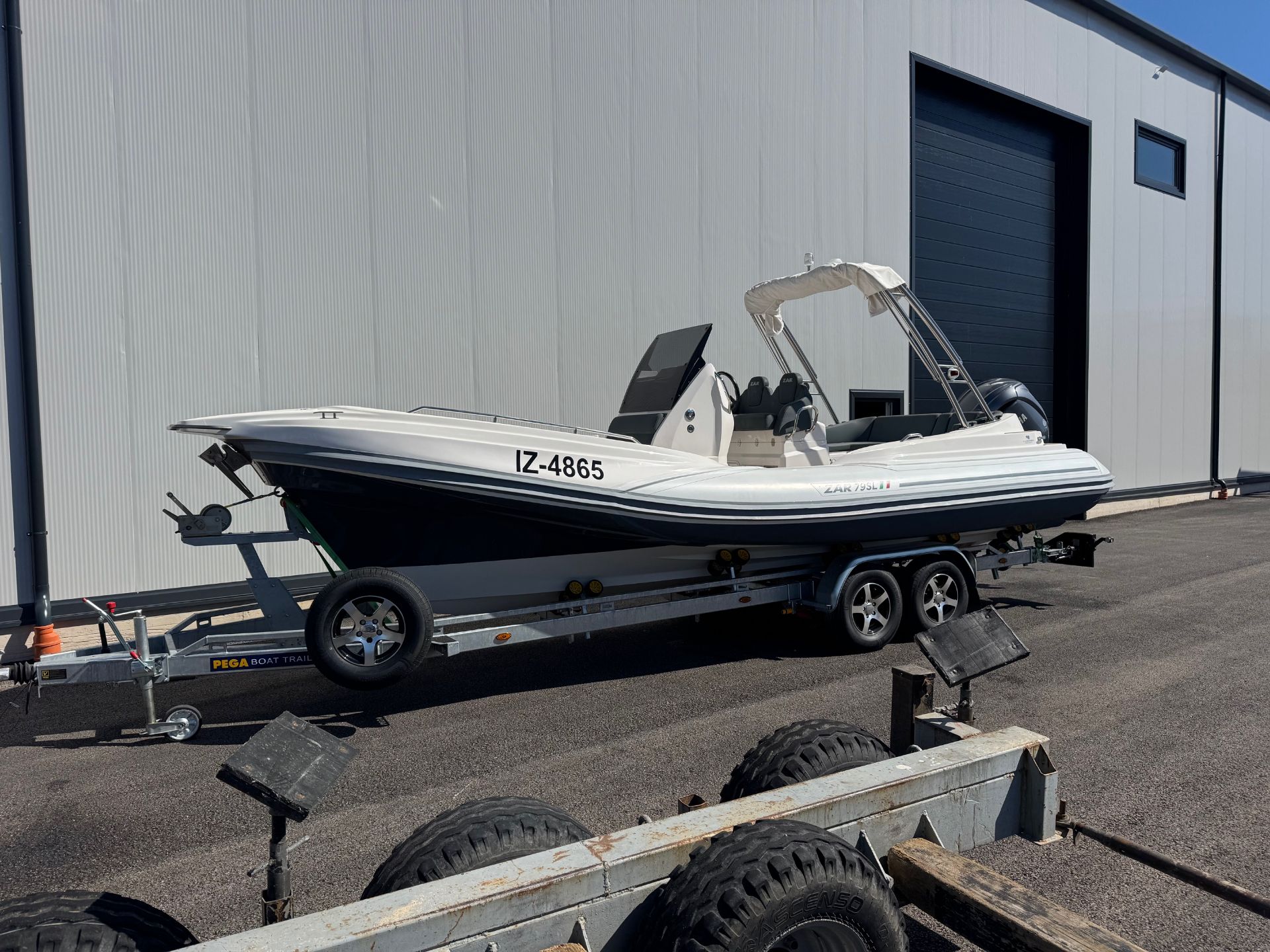 ZAR 79 SPORT LUXURY +YAMAHA 300KM VSE 2022 VRHUNSKI - 2022