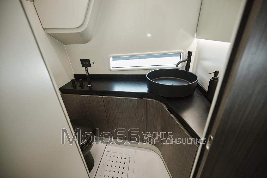 G-tender DIECI4 - 14 - 2023 - for sale: 630000.-EUR