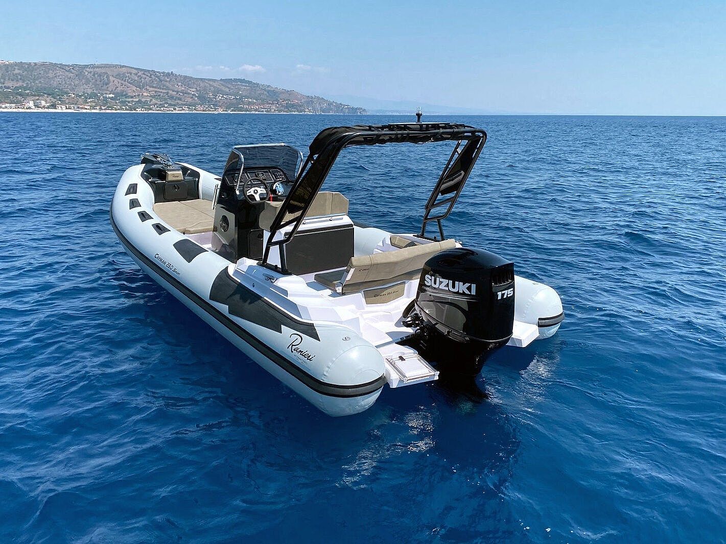 Ranieri International Cayman 23 Sport - 2026
