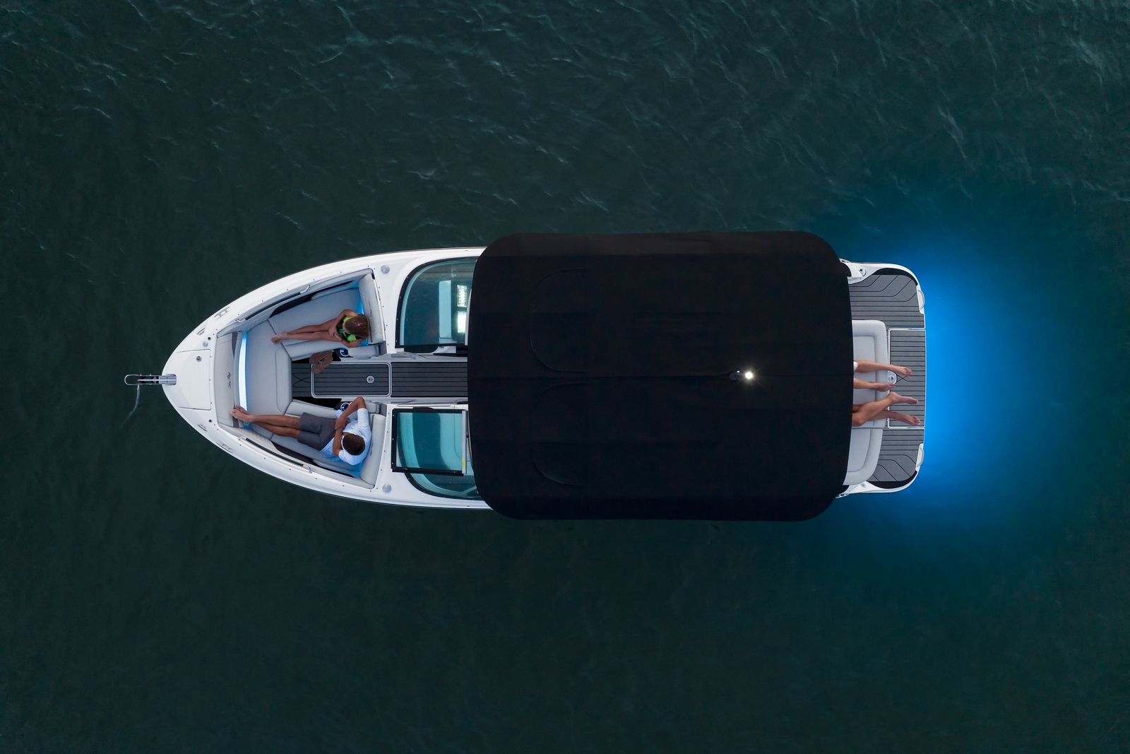 Sea Ray 260 SLX - SERIJA EXCLUSIVE - 2026