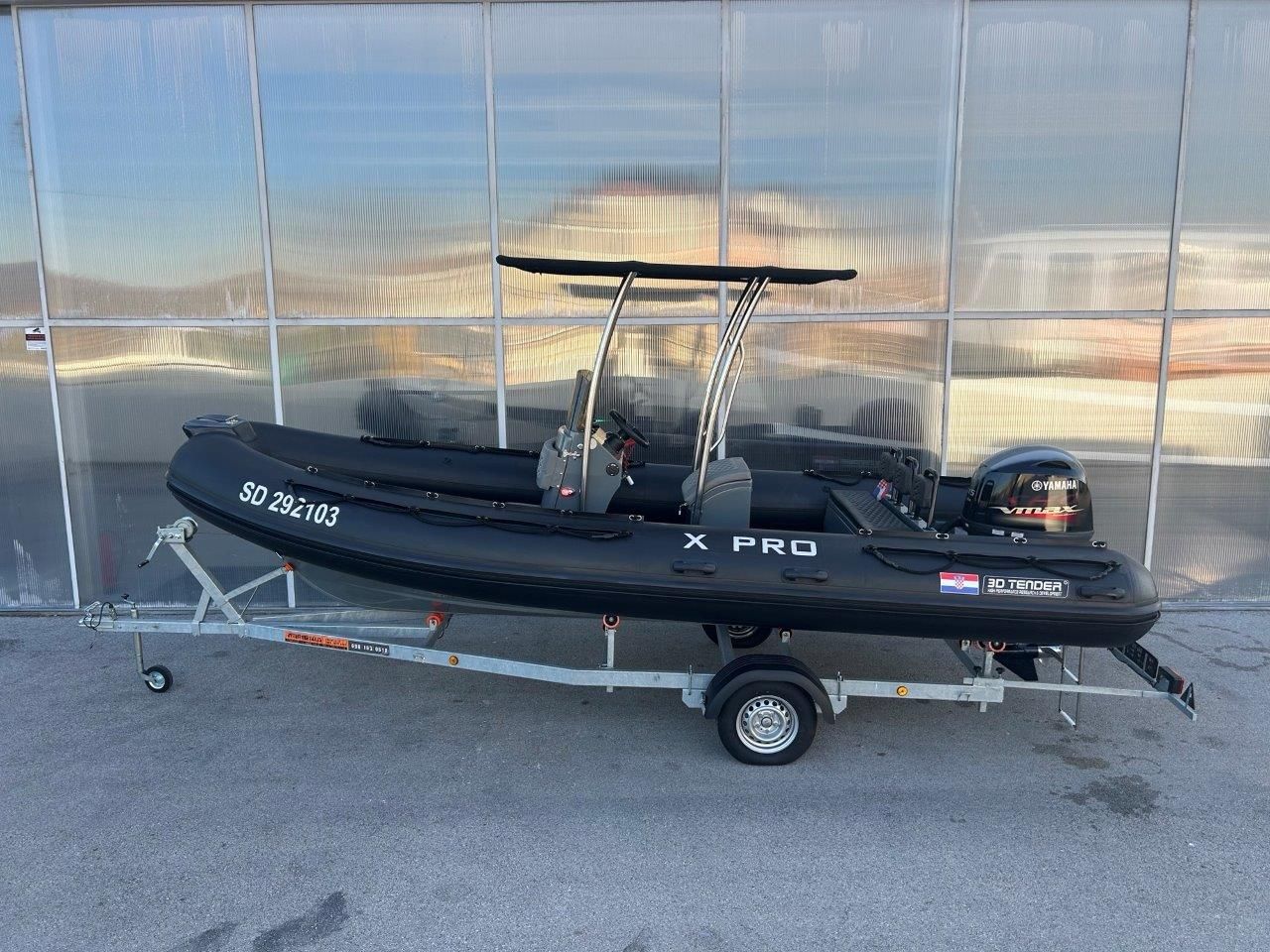 3D TENDER 589 XPRO - 2024