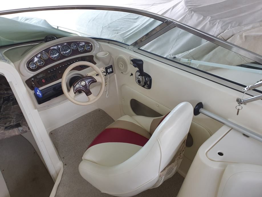 Rinker Captiva 272 - 1998 - for sale: 26000.-EUR