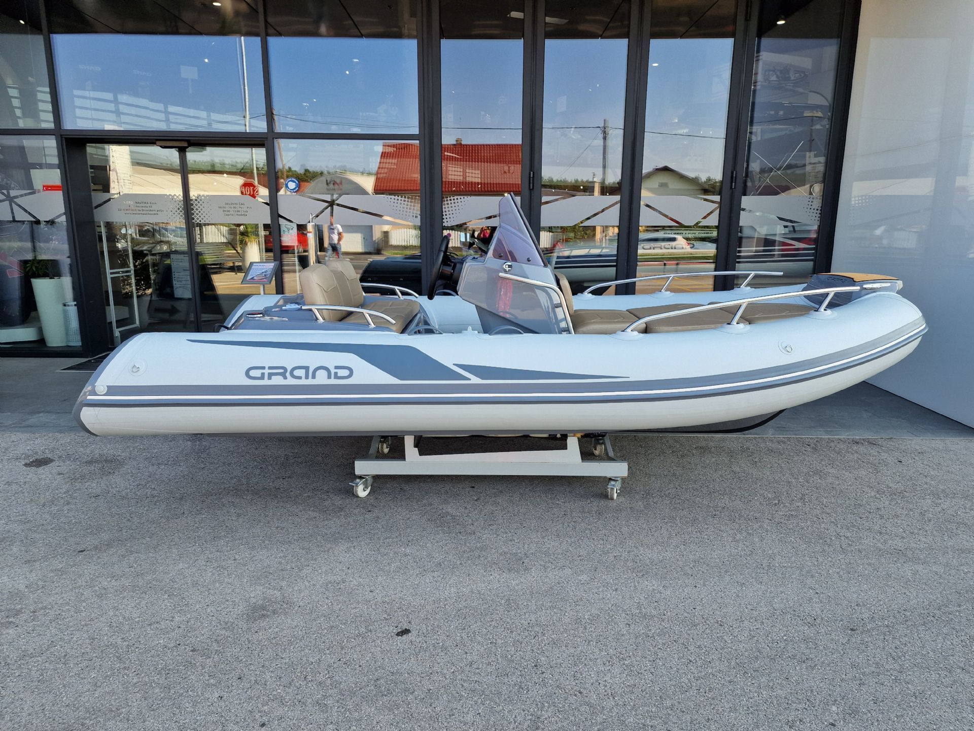 Grand G420HGNF Arctic Gray - AKCIJA - DOBAVA TAKOJ - 2025