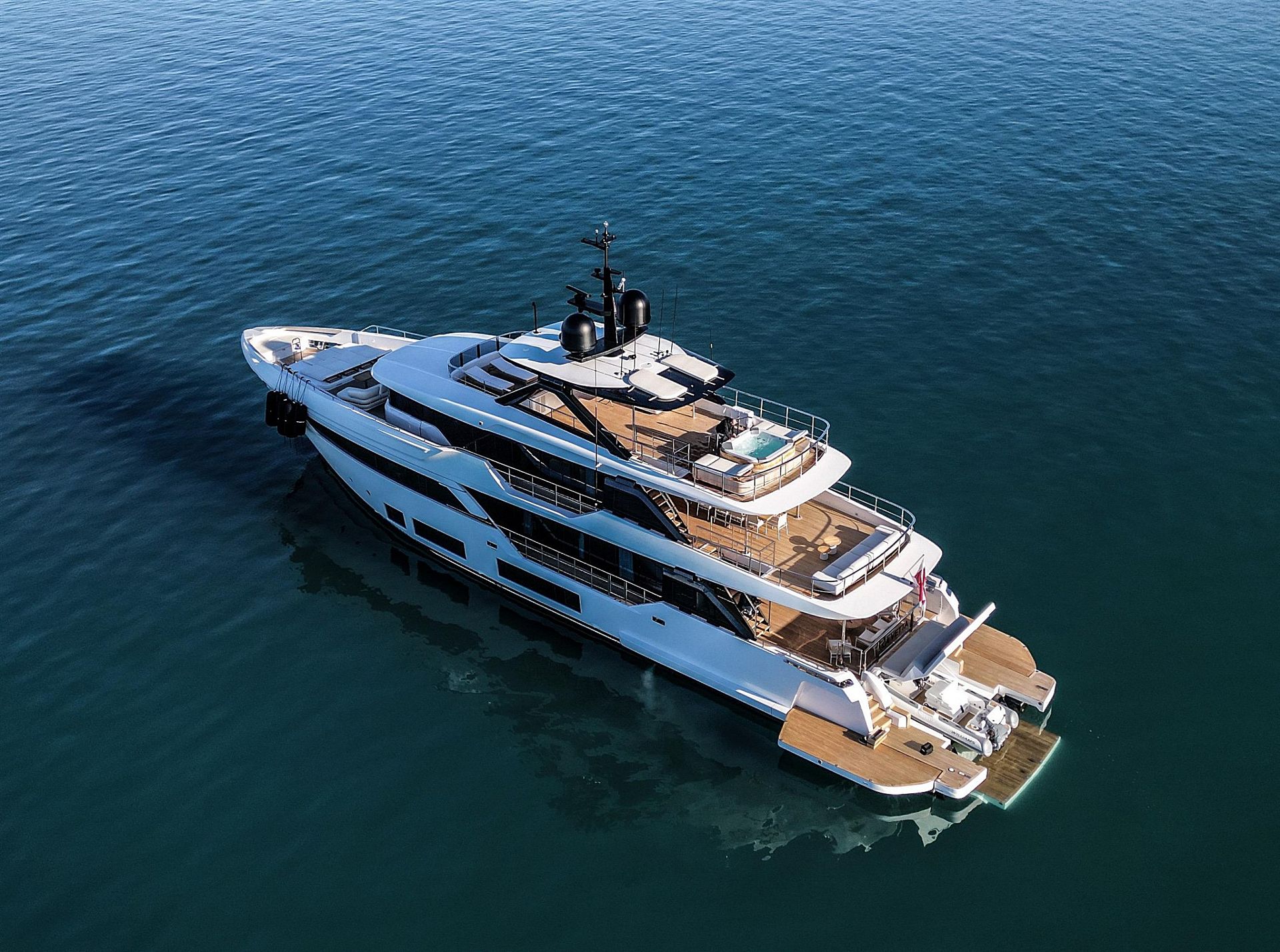 Custom Line Navetta 38 - 2025 - for sale: 19500000.-EUR