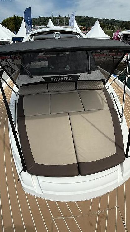 Bavaria SR36HT - 2023