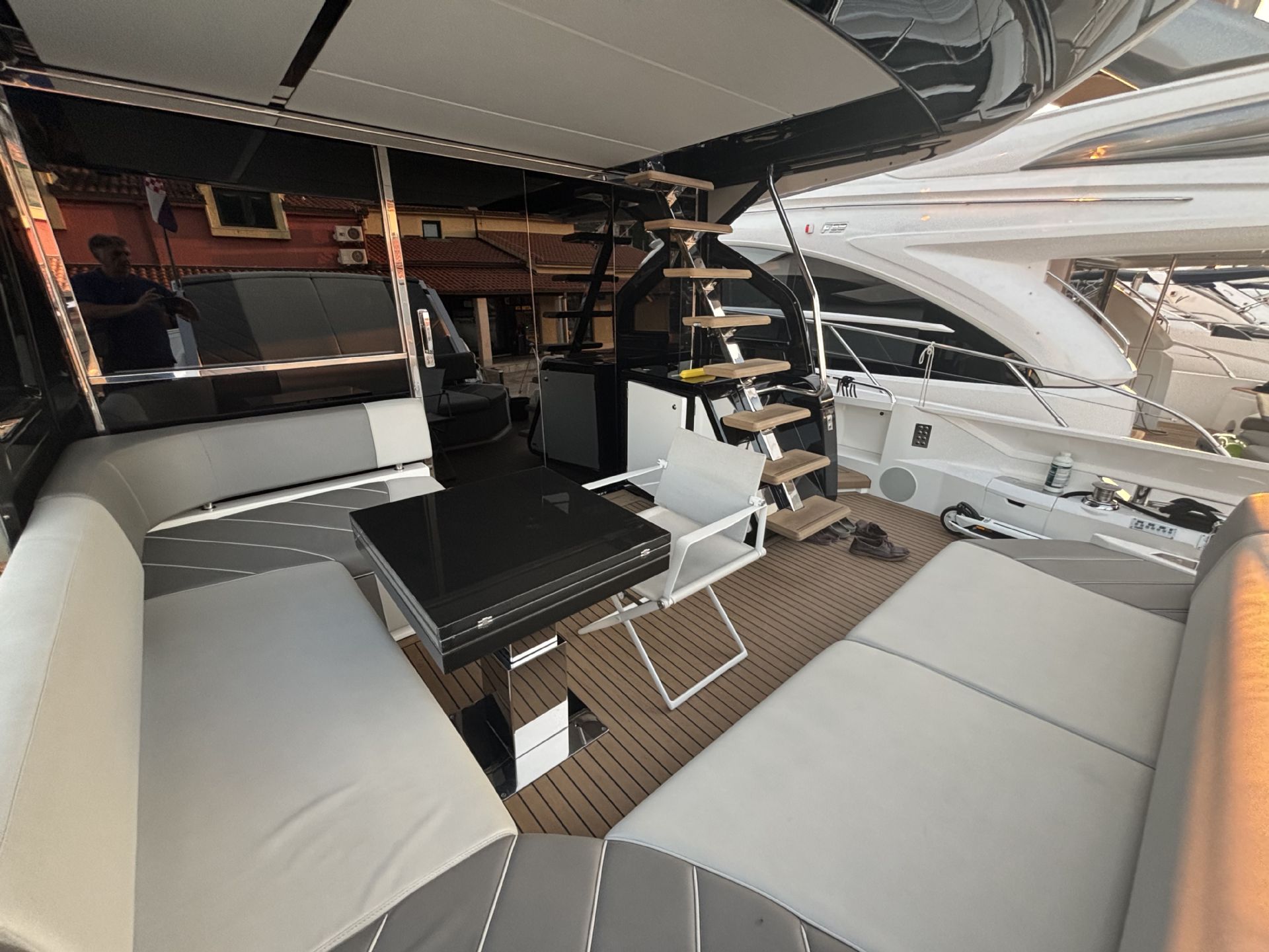 Sunseeker Predator 65 - 2022 - for sale: 1975000.-EUR