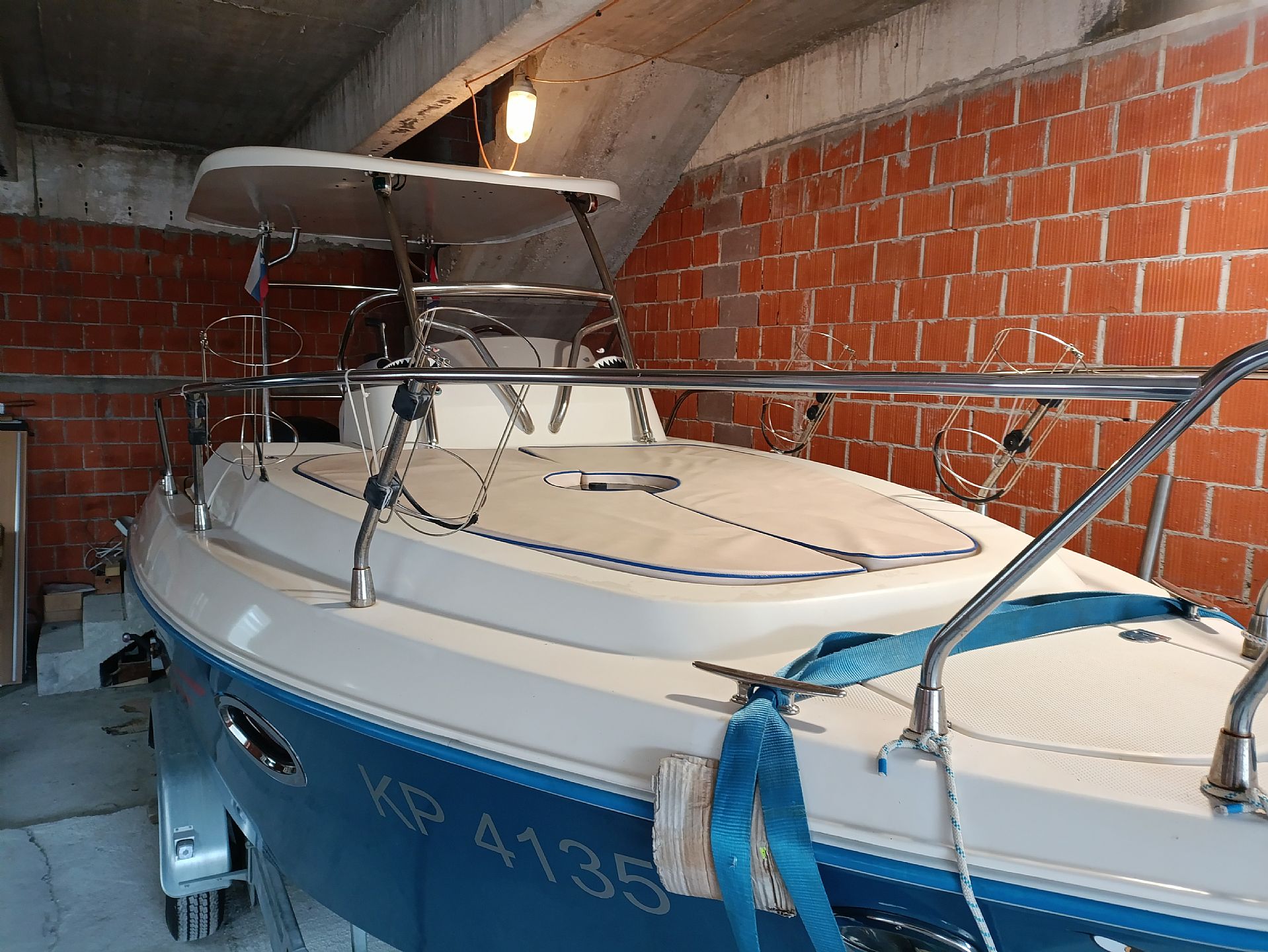 Gliser GURGES 650 GURGES 650 F BOATS 22 - 2011