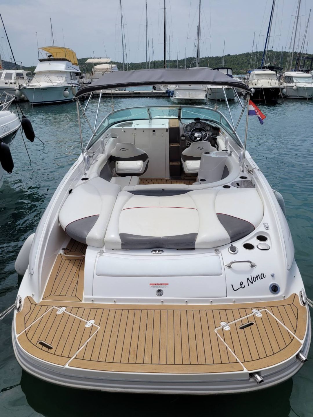 Rinker 246 CC - 2010 - for sale: 29700.-EUR