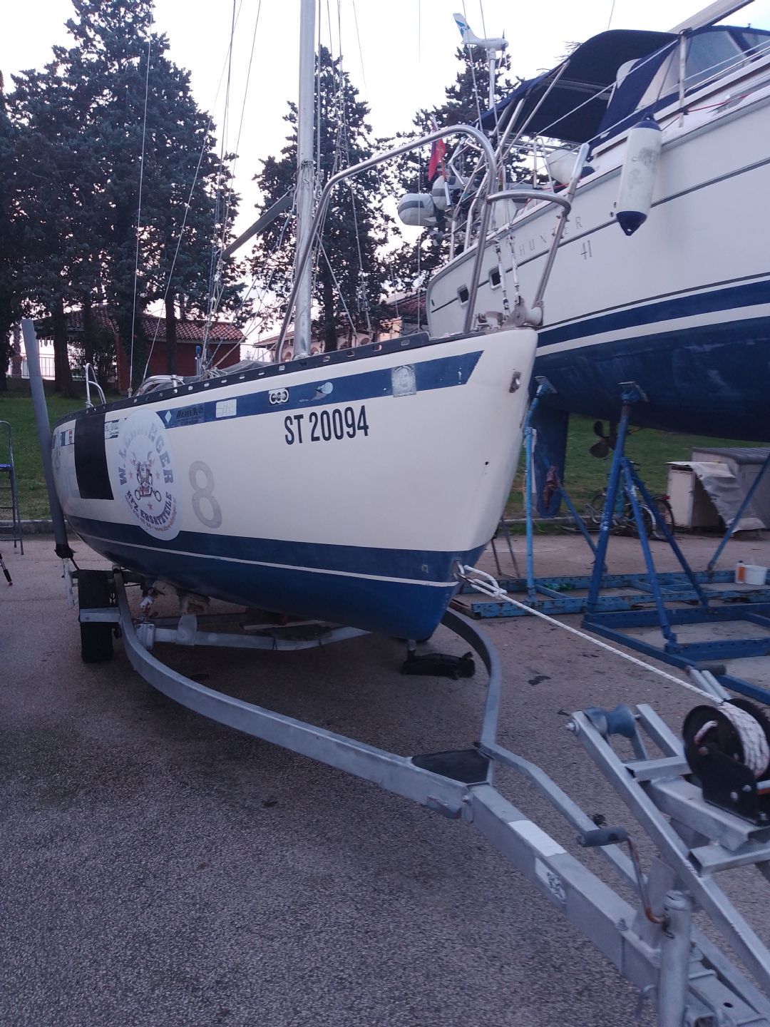 Avar sportina Segelboot - 1987