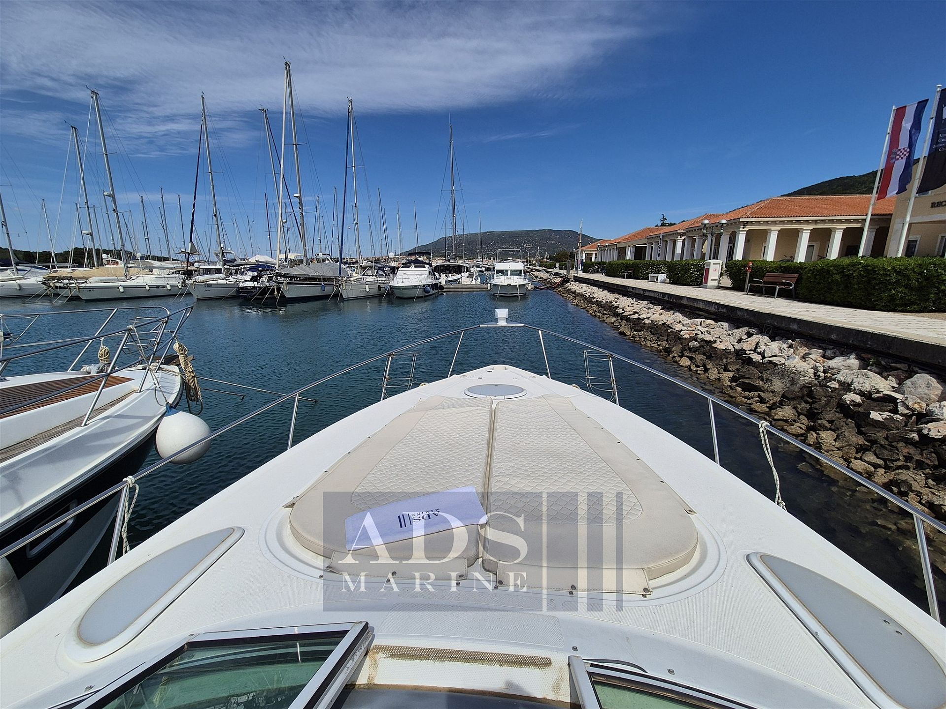 Cruiser Yachts 340 Express - 2005 - for sale: 89000.-EUR