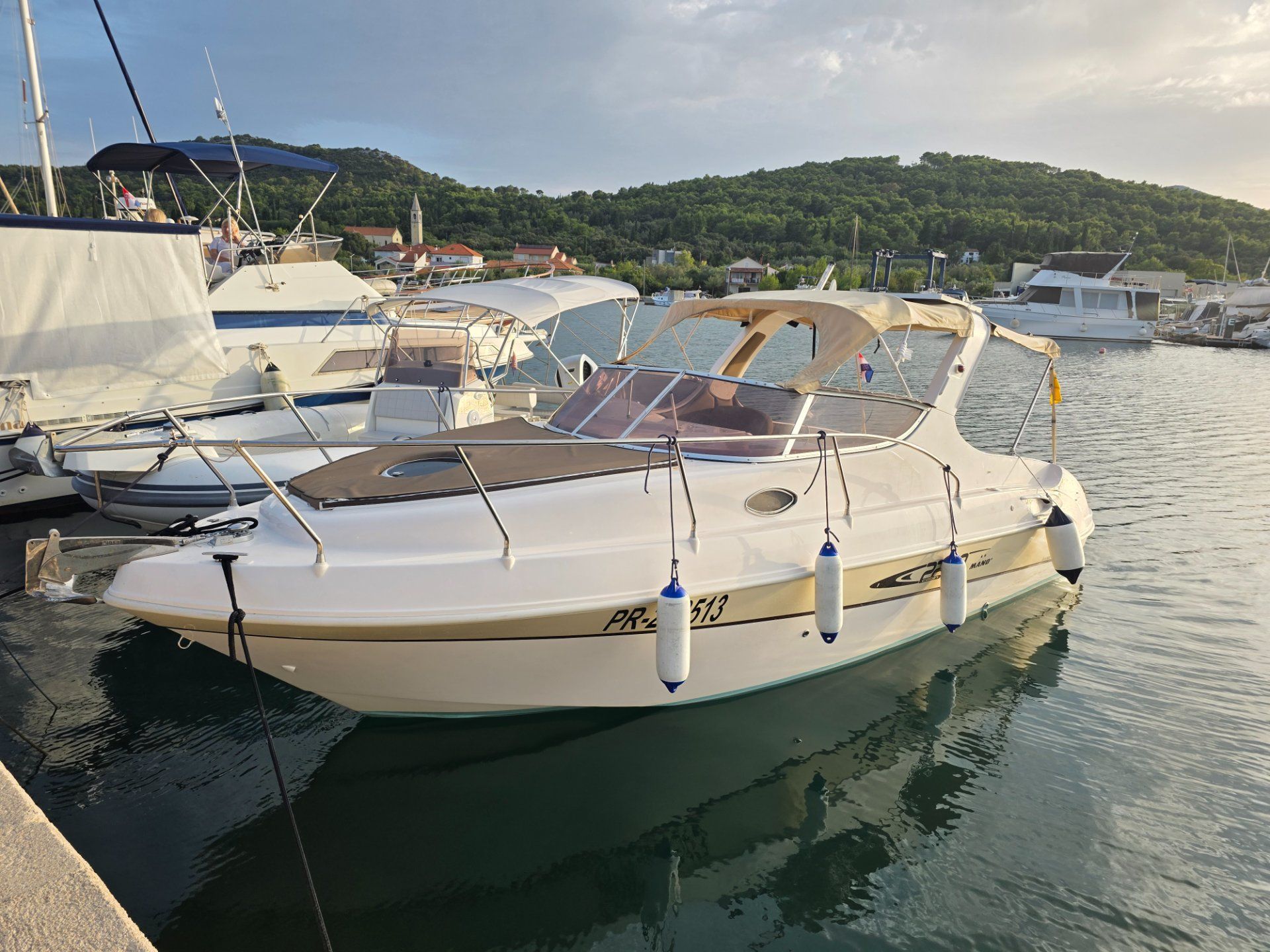 Mano Marine 22.50 cabin - 2010 - for sale: 41500.-EUR