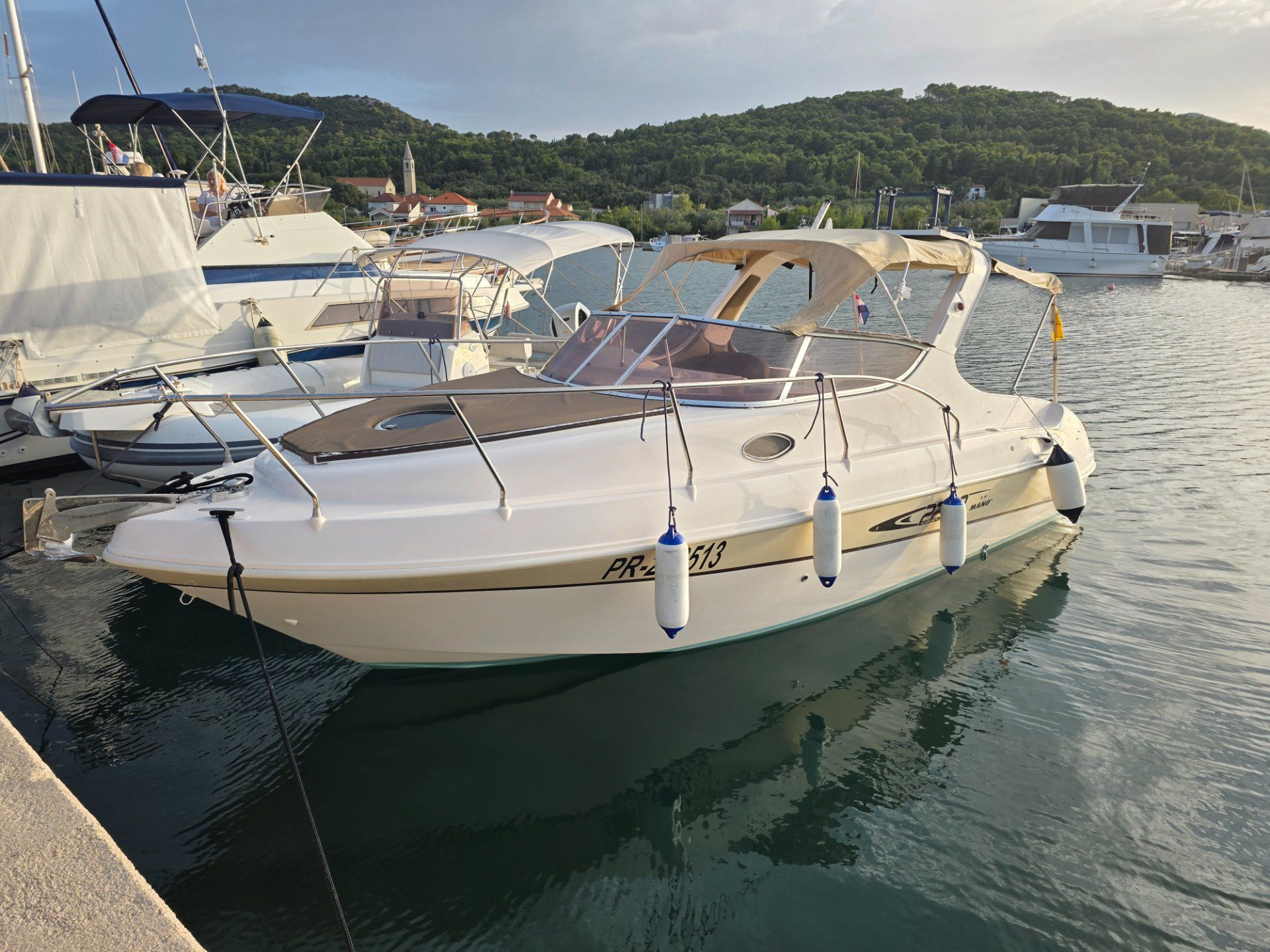 Mano Marine 22.50 cabin - 2010 - for sale: 41500.-EUR