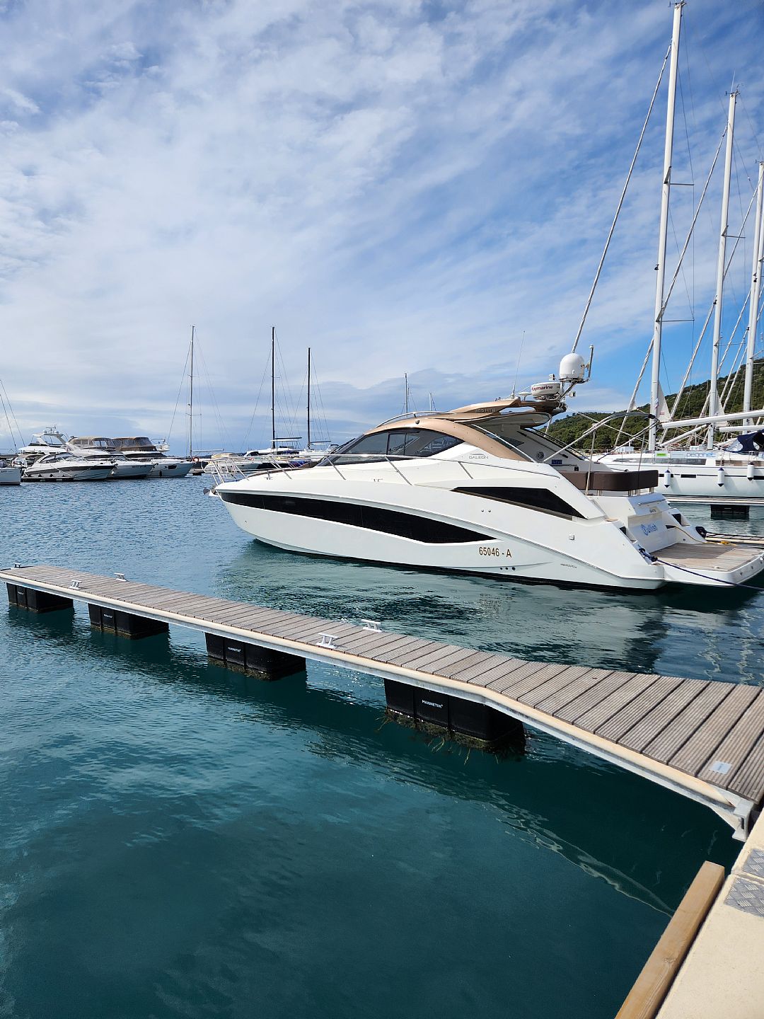 Galeon 385HTS - 2012