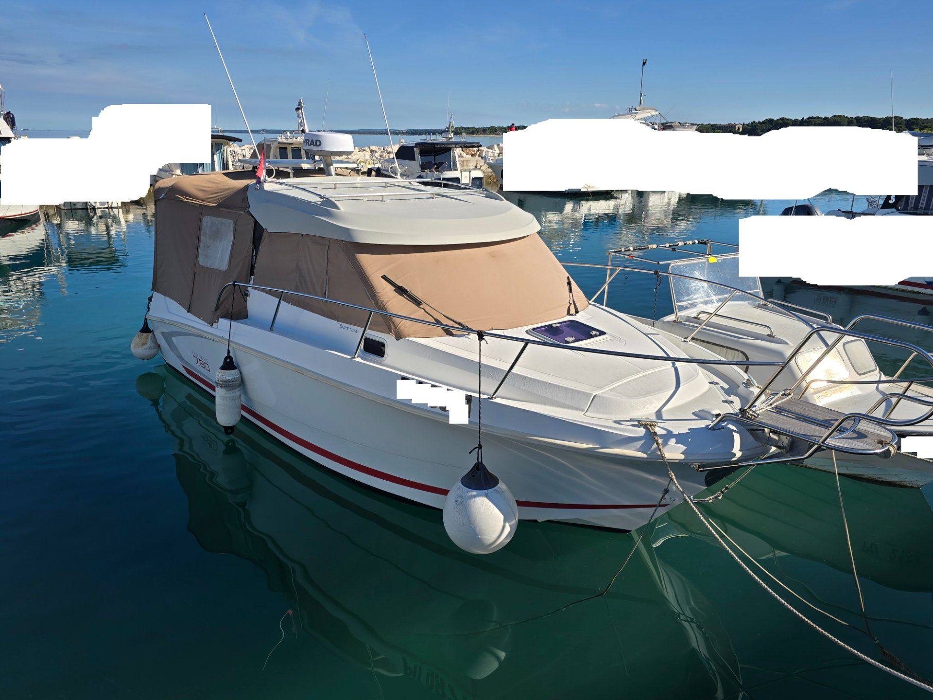 Beneteau Antares 780 - 2016