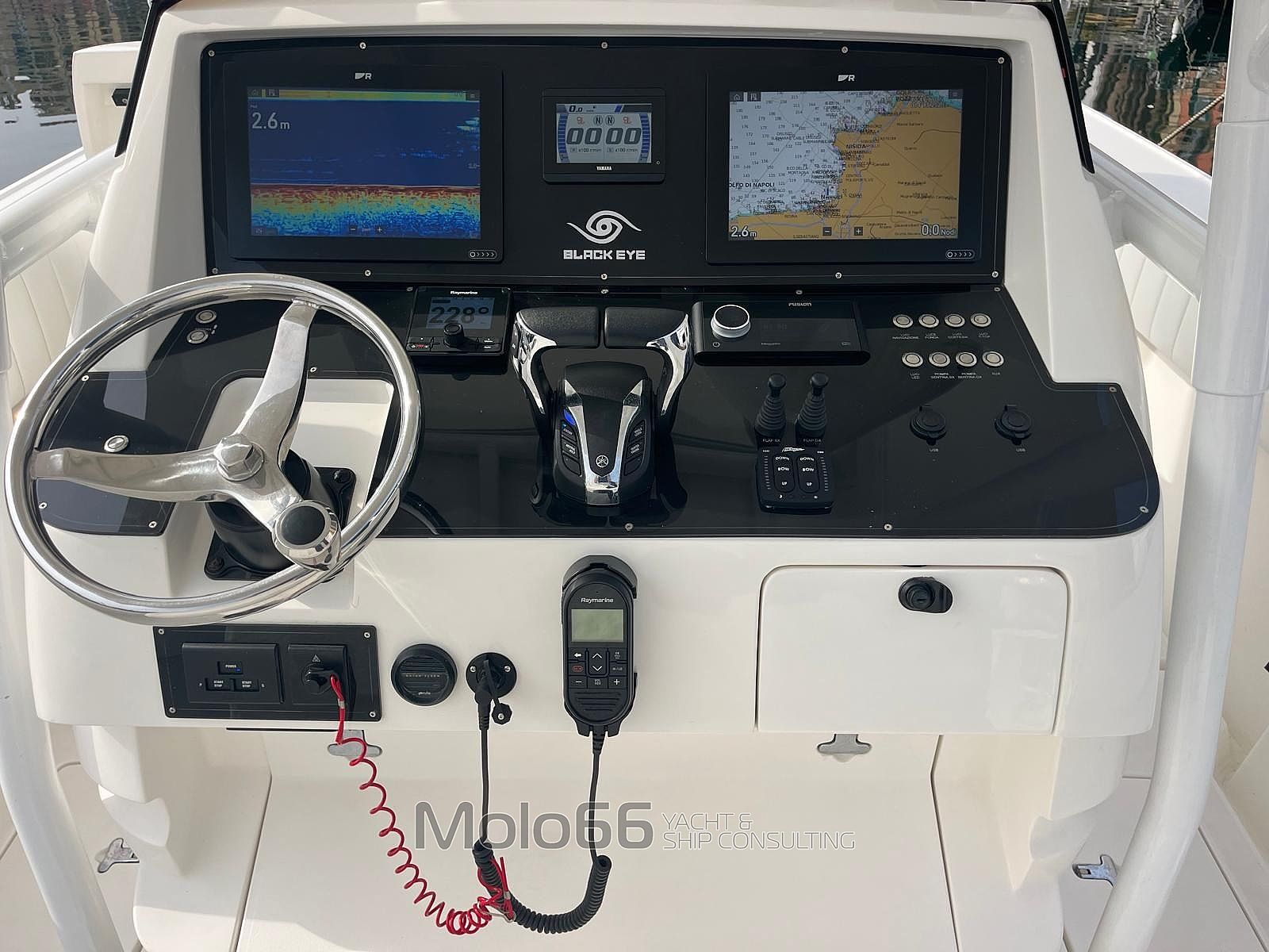 Intrepid 323 Open - 2009 - for sale: 160000.-EUR