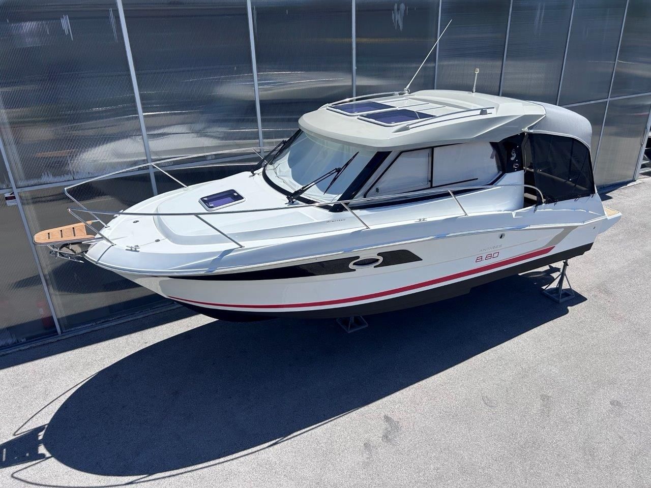 Beneteau Antares 8.80 - 2016 - for sale: 89999.-EUR
