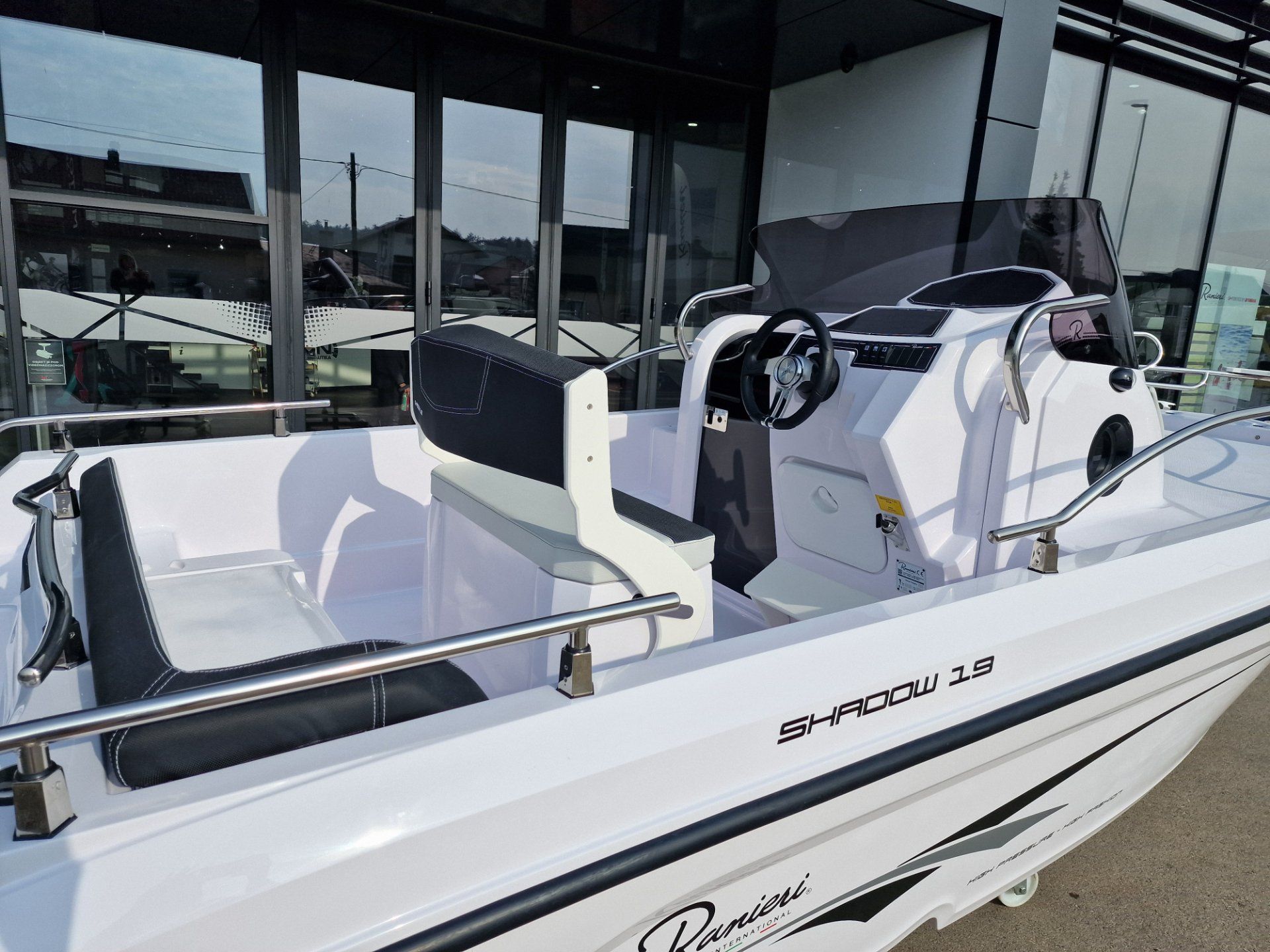 Ranieri International 	SHADOW 19 - ZELO UG... - 2026 - for sale: 24225.-EUR