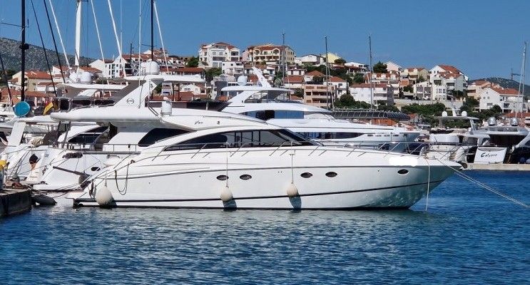 Princess V53 - 2007 - for sale: 485000.-EUR
