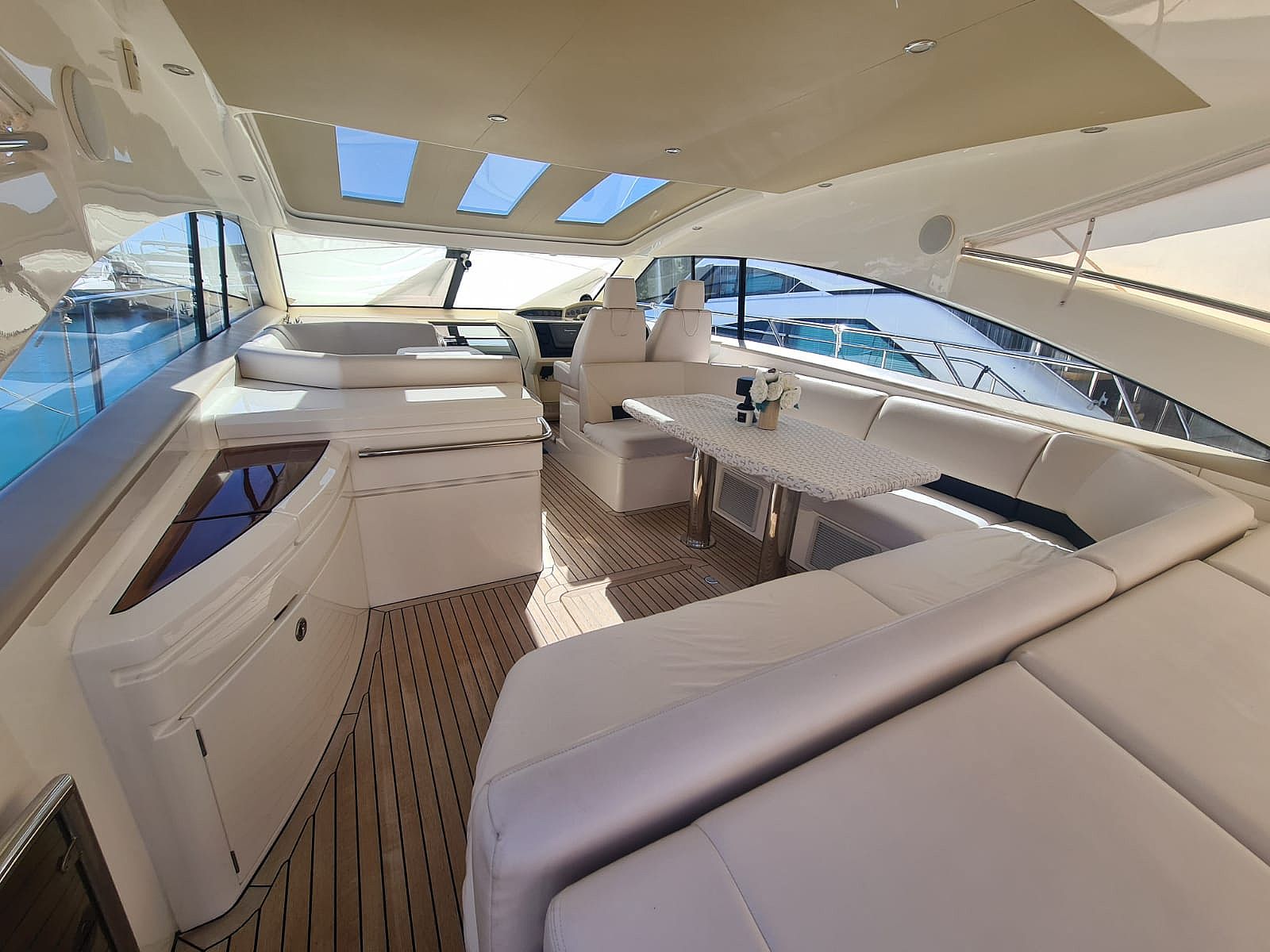 Princess V53 - 2007 - for sale: 485000.-EUR