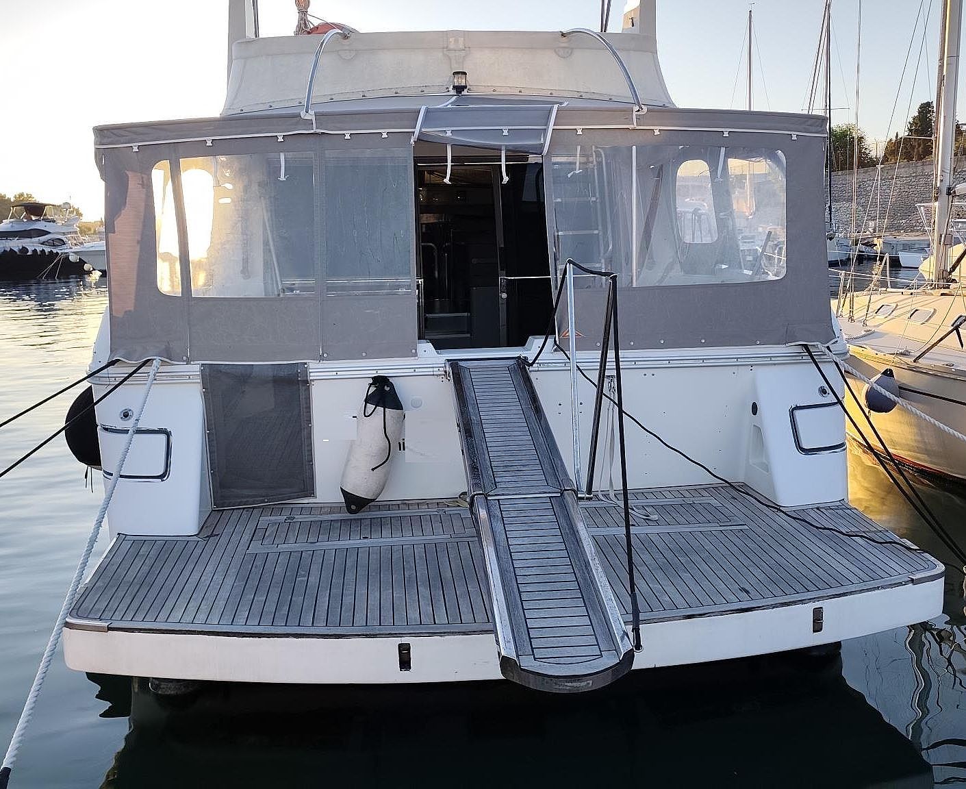 Mochi 46 - 1991 - for sale: 85000.-EUR
