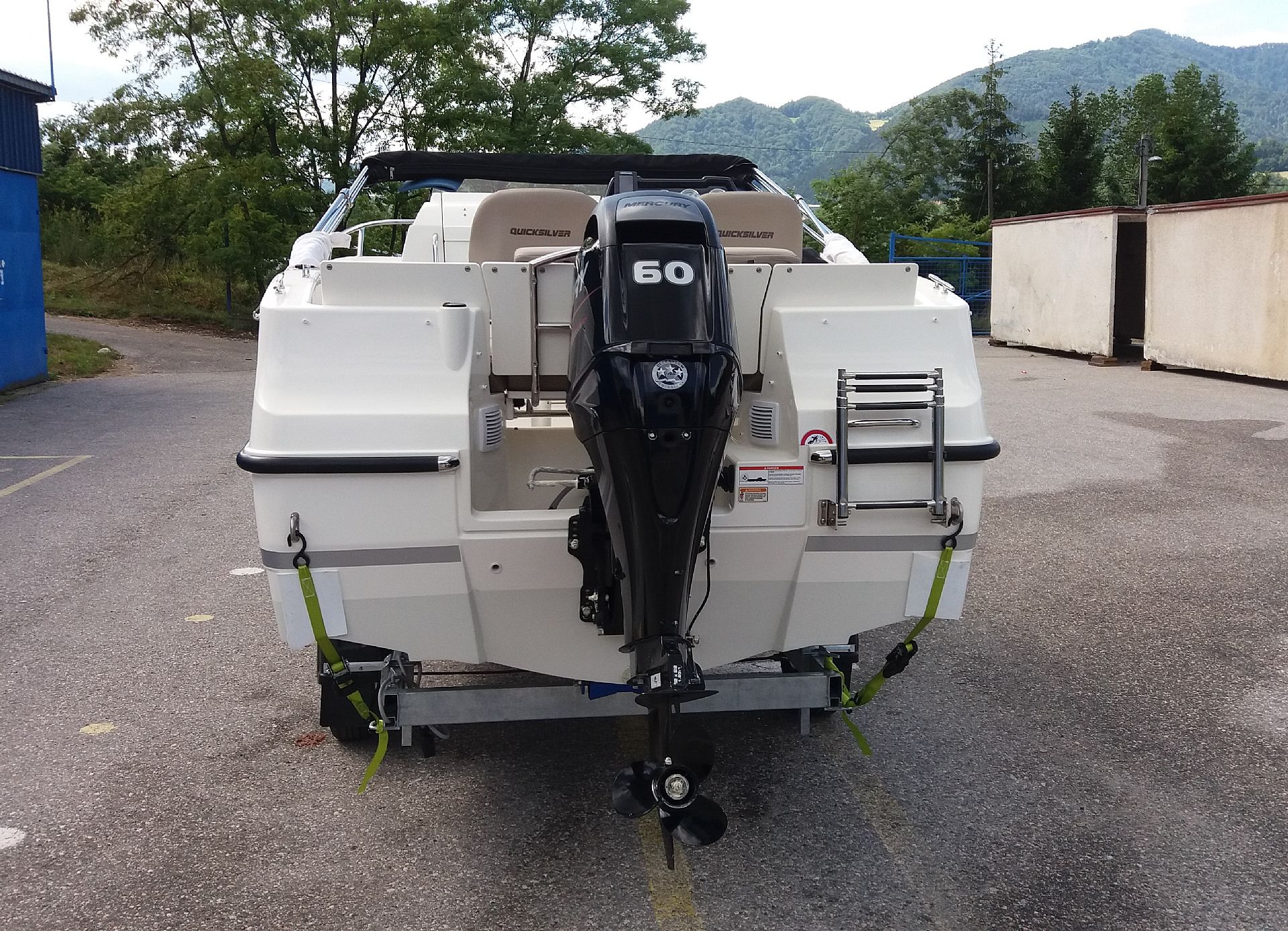 Quicksilver Aktiv 455 cabine - 2016 - for sale: 15800.-EUR