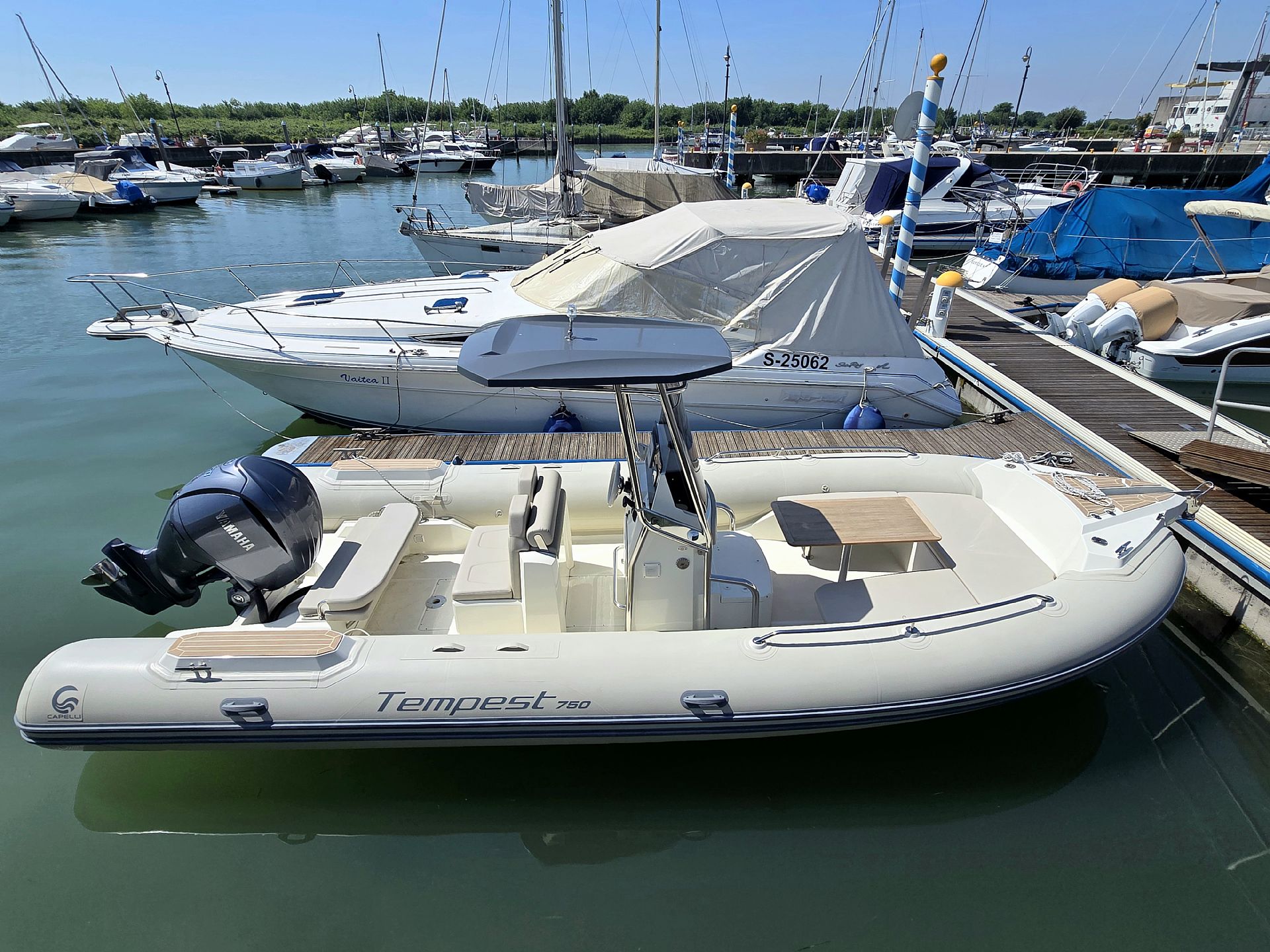 Capelli Tempest 750 Luxe - 2024