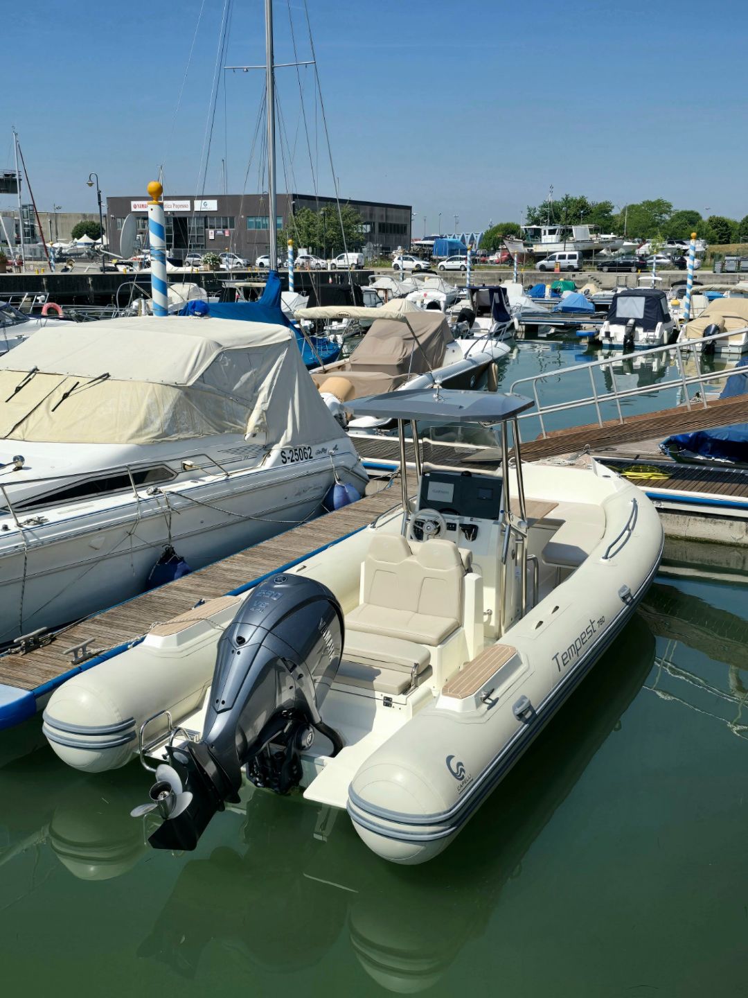 Capelli Tempest 750 Luxe - 2024
