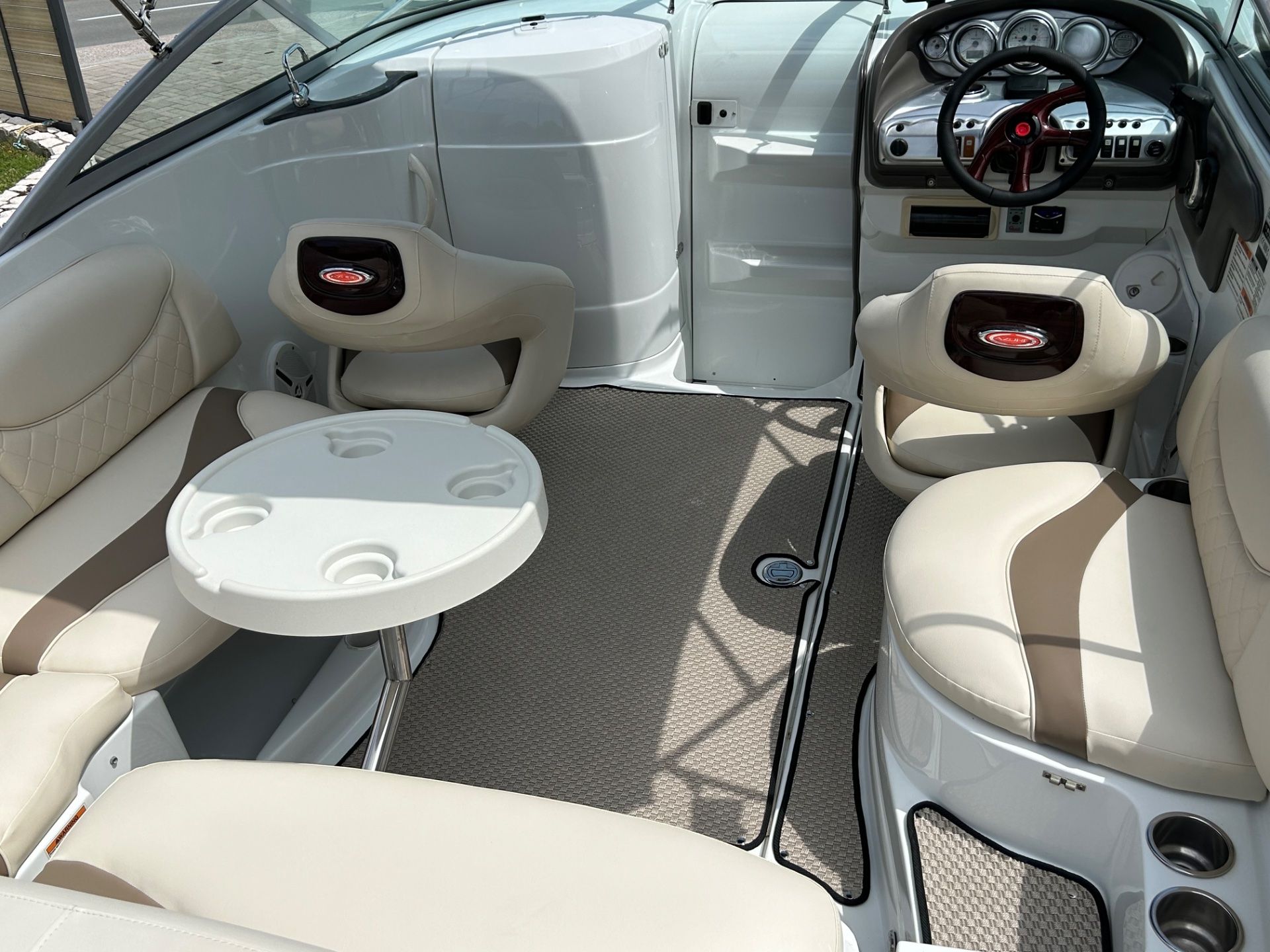 Cruiser Yachts Azure 279 - 2009