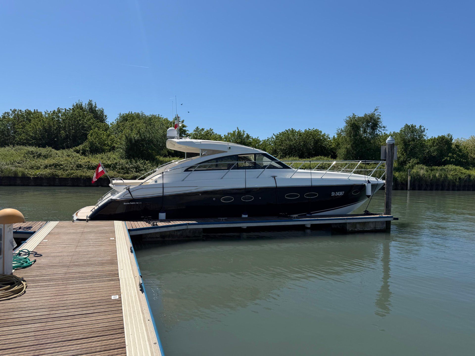 Princess V45 - 2012 - for sale: 379000.-EUR