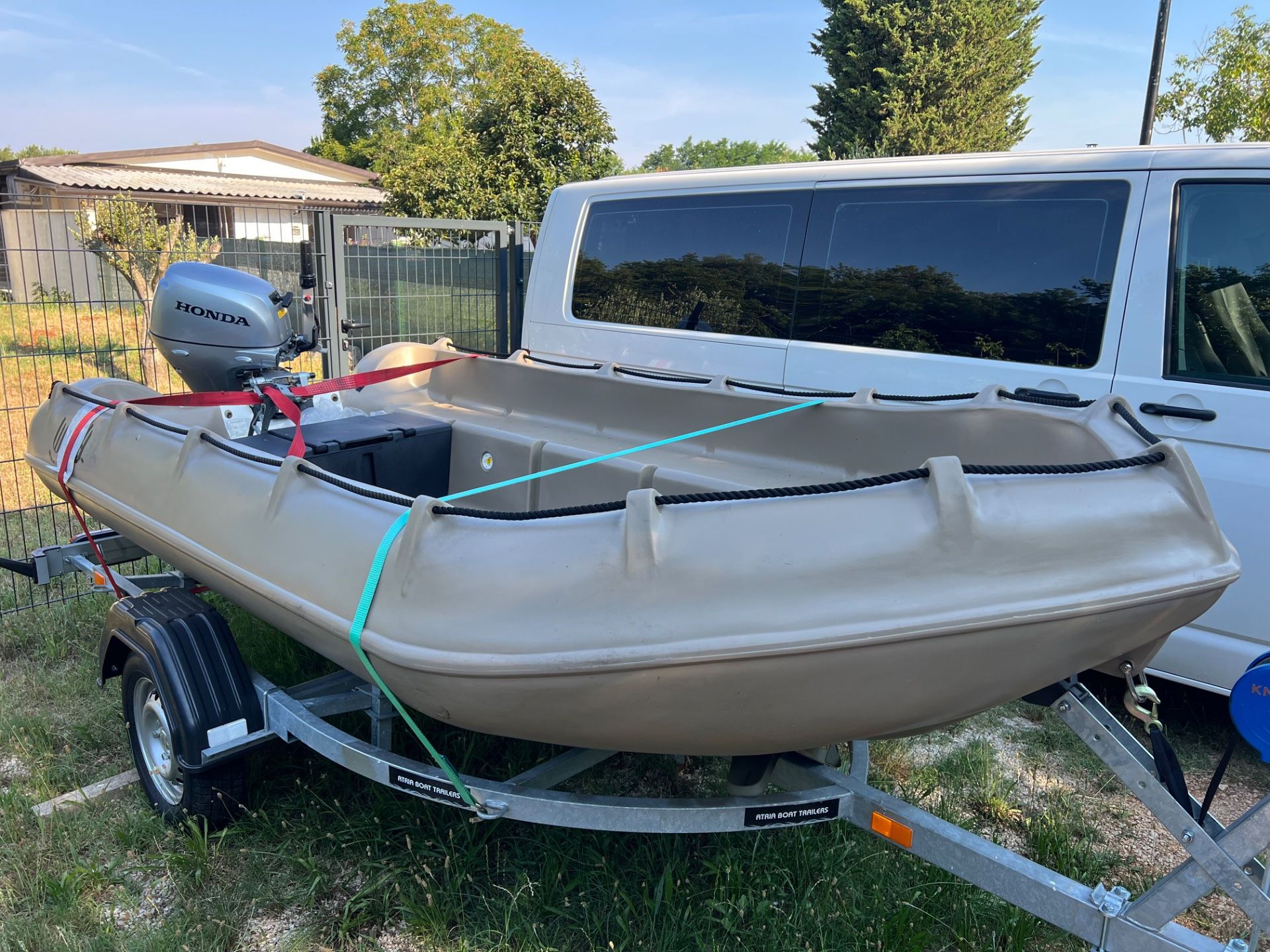 Whaly 370 + Honda 20hp - 2026