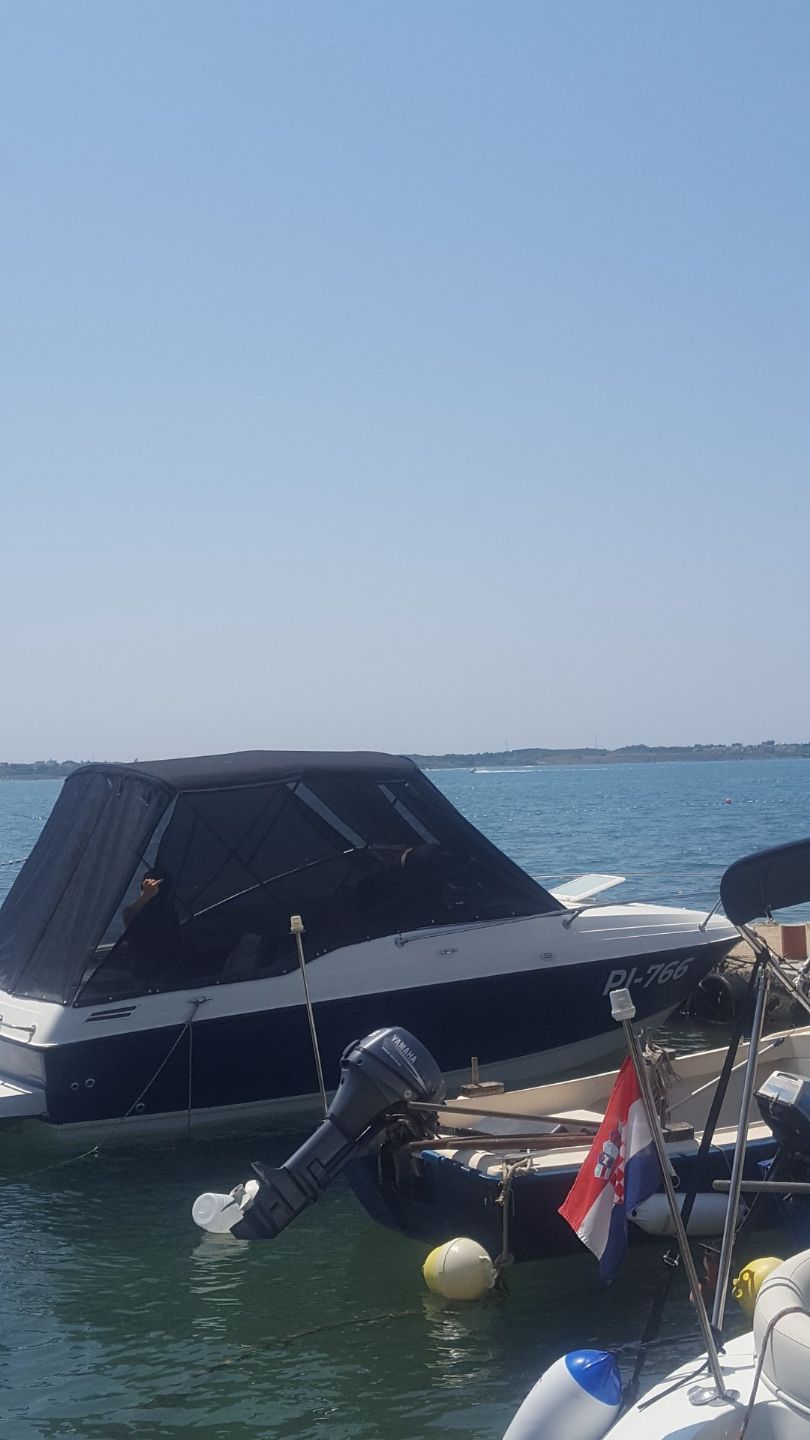 Bayliner Discovery - 2007 - for sale: 22000.-EUR