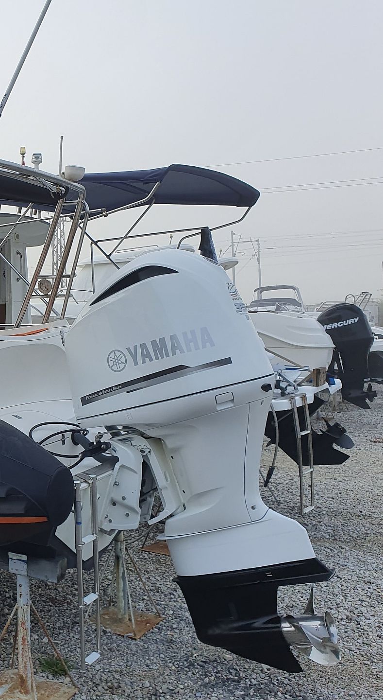 Yamaha F350 V8 - 2008