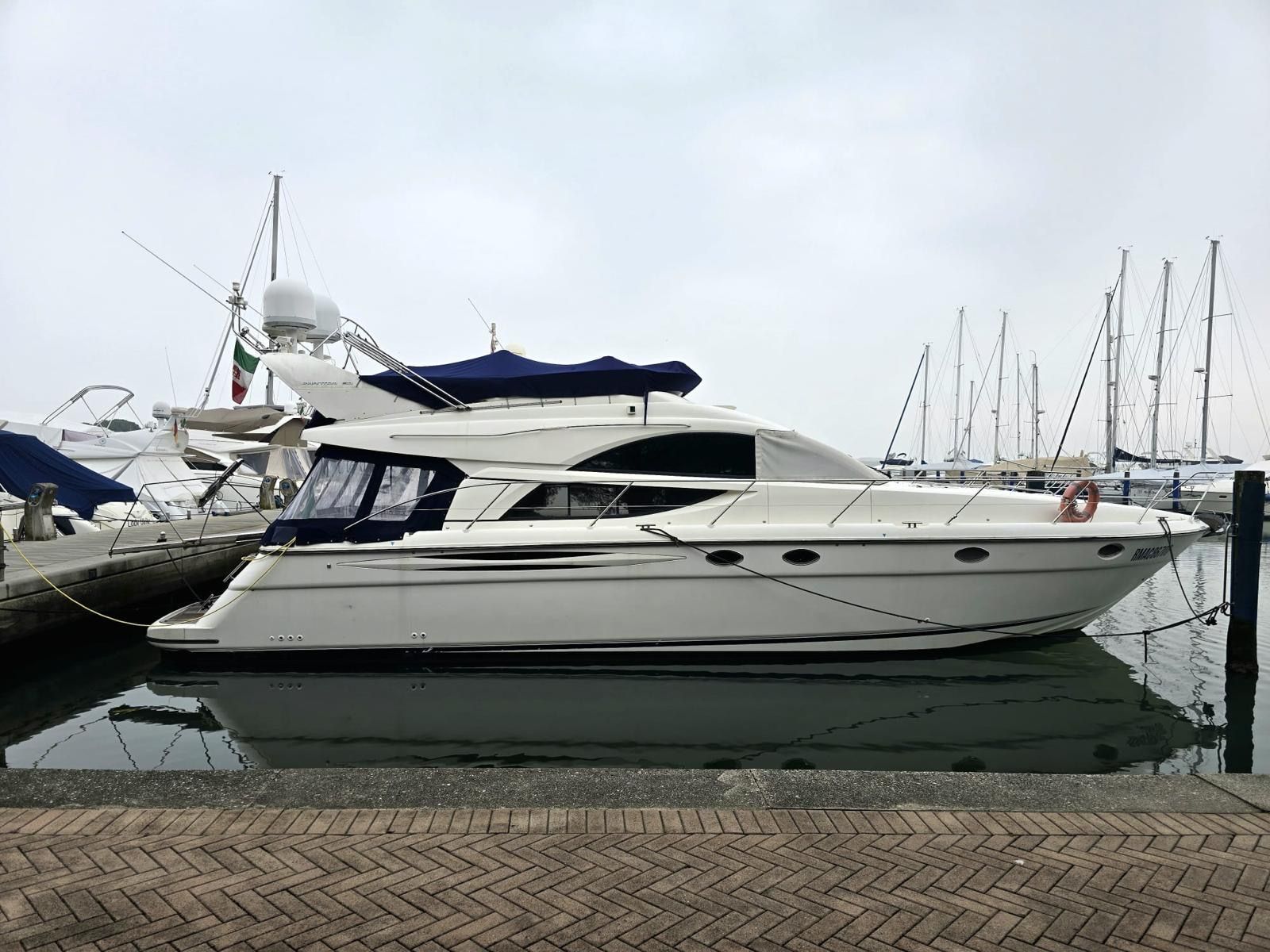 Fairline Phantom 50 - 2006 - for sale: 320000.-EUR