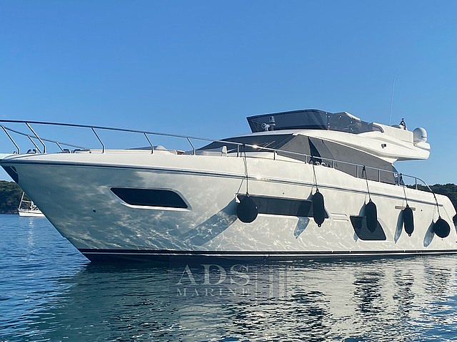 Ferretti 550 - 2016 - for sale: 1050000.-EUR