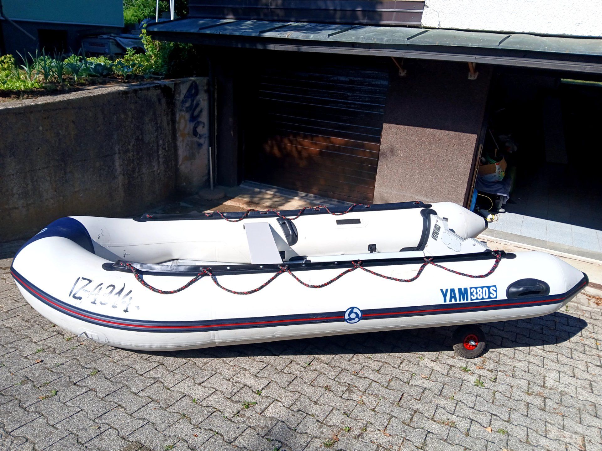 Yam 380s - 2002