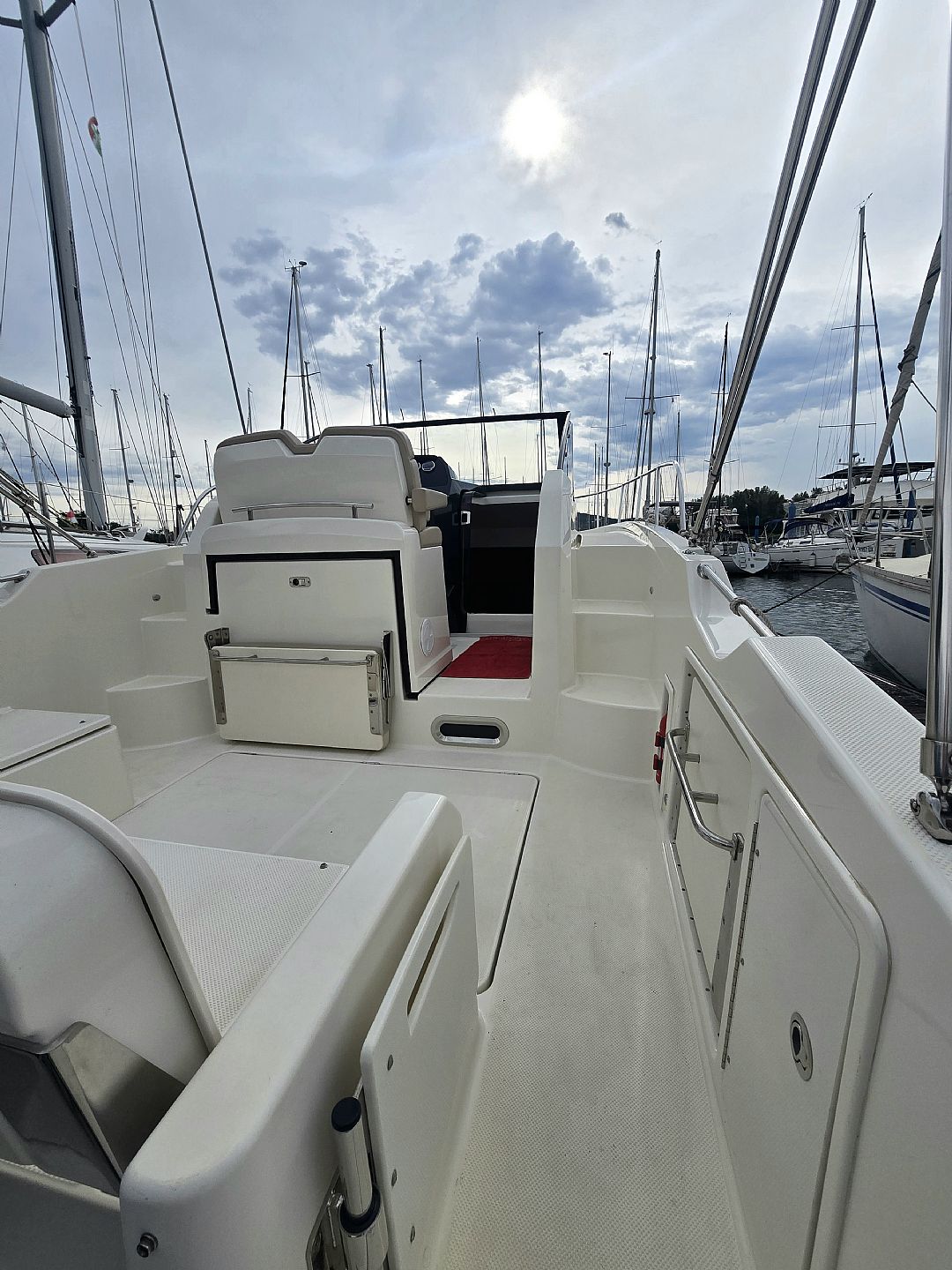 Quicksilver Activ 875 Sundeck - 2018 - for sale: 115000.-EUR