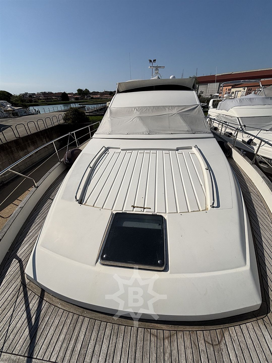 Vizianello VZ 18 - 2000 - for sale call for a price 