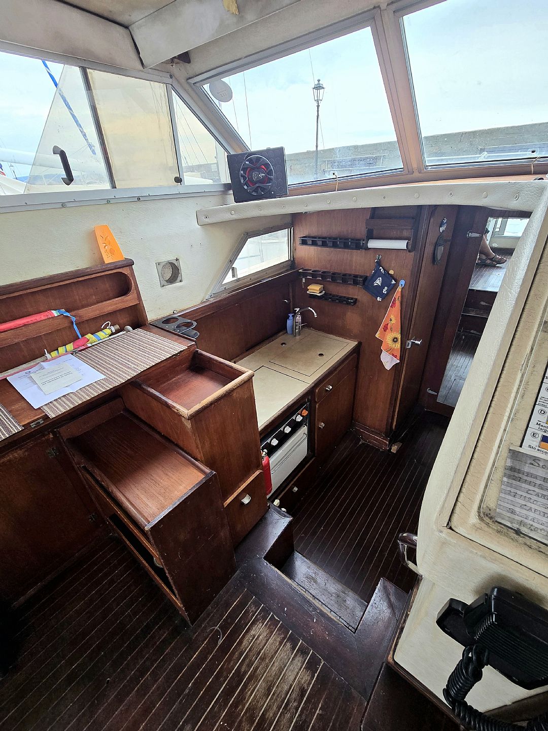 Fairline 32 Sedan Flybridge - 1983 - for sale: 17000.-EUR