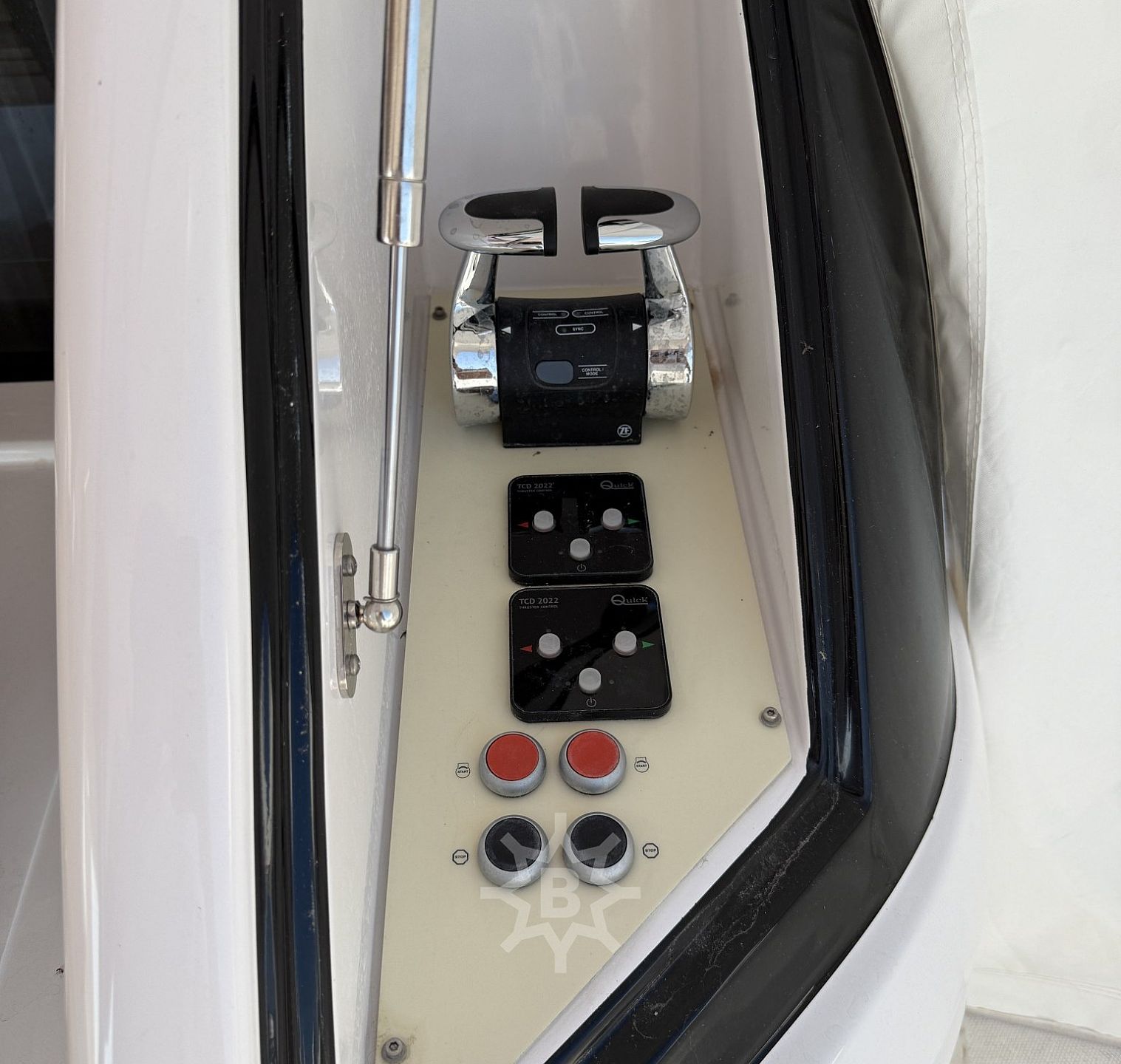 Ferretti 550 - 2022 - for sale: 1370000.-EUR