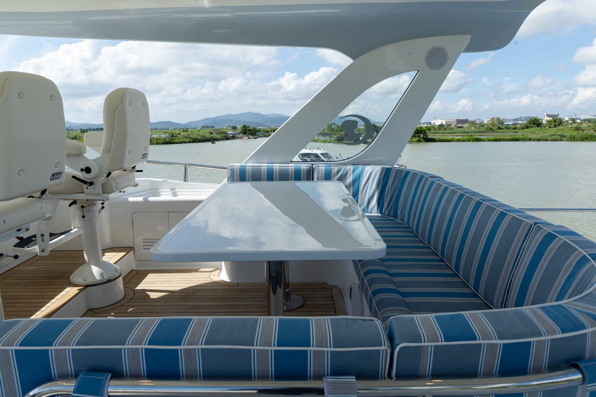Selene Yachts 60 Classic Explorer - 2026
