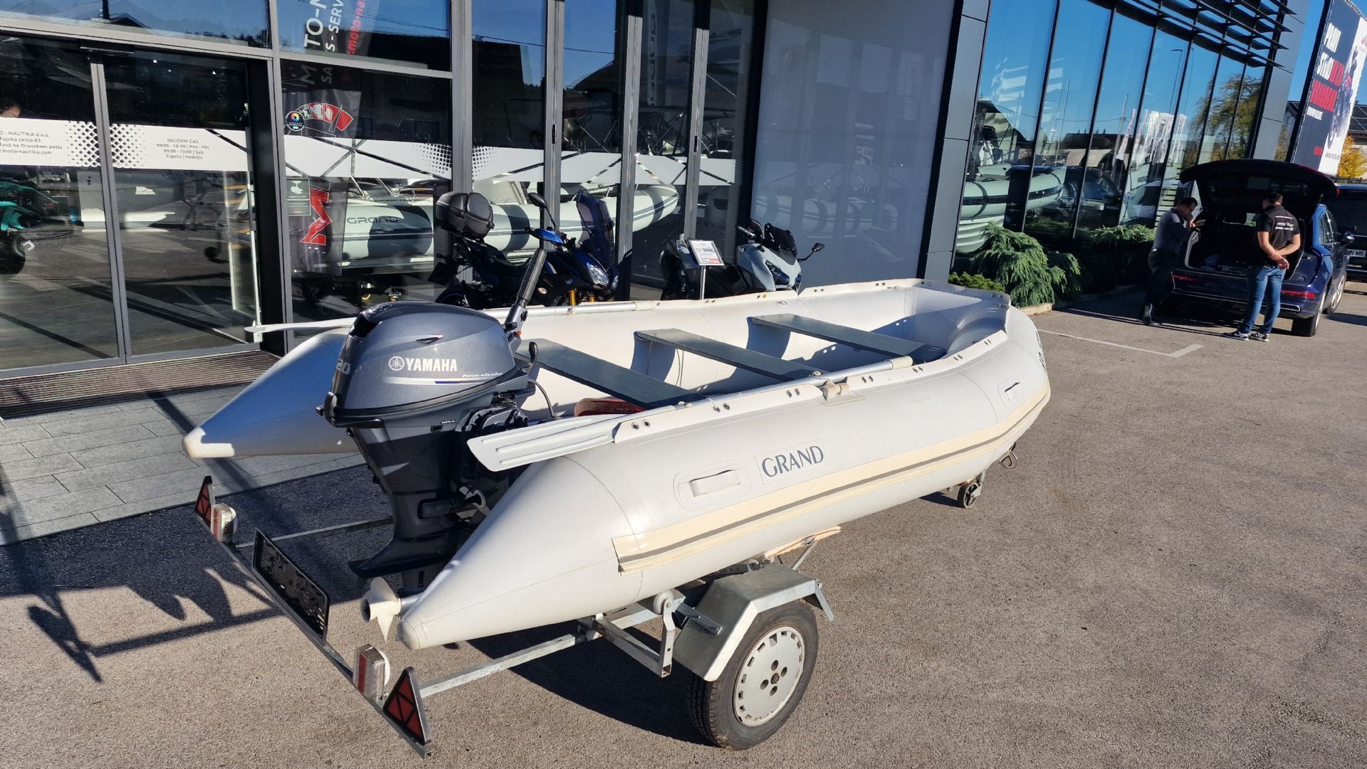 GRAND R380   YAMAHA F20 BMHS - IZJEMEN - 2013