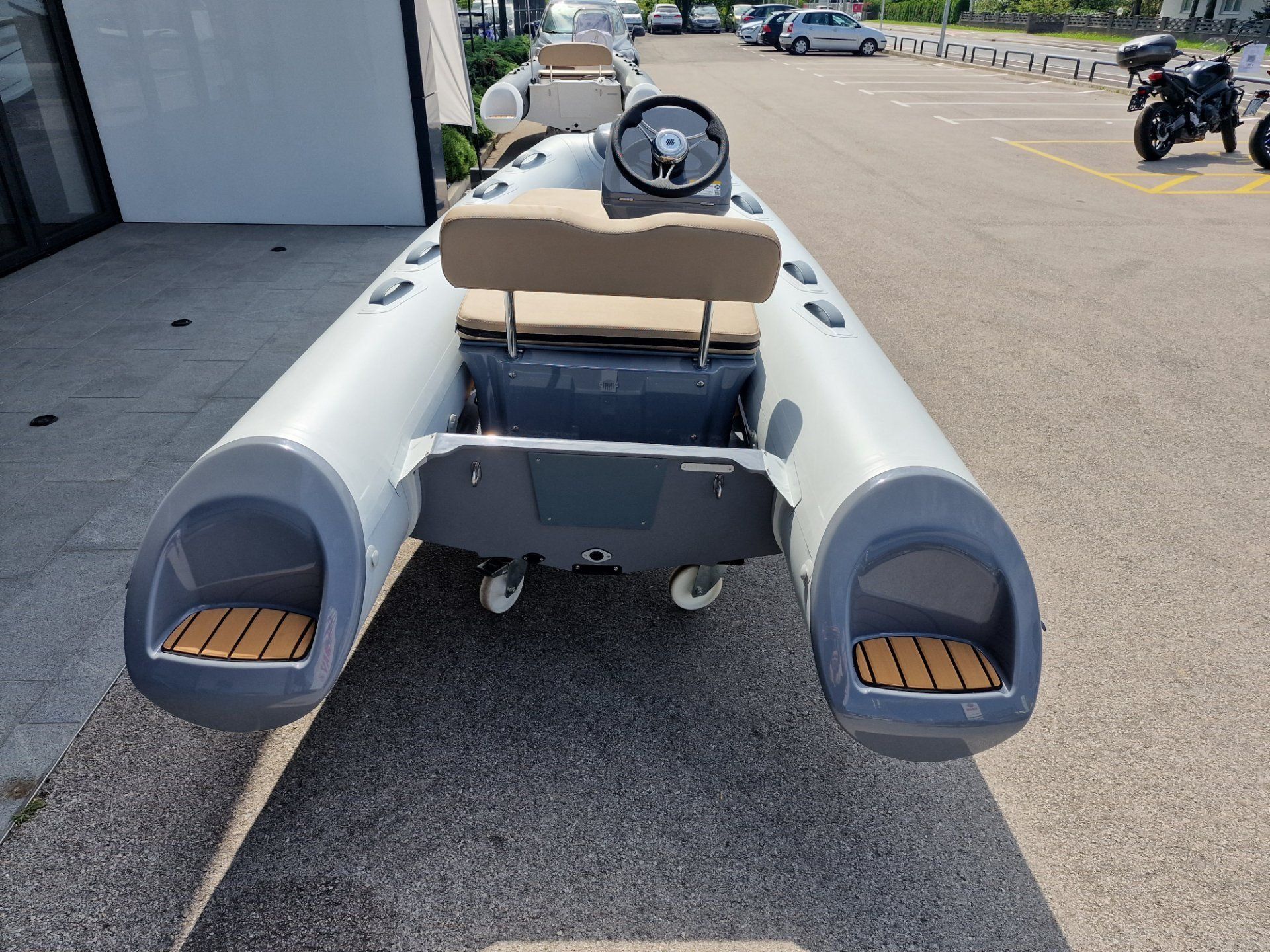 GRAND BOATS S300HL ARCTIC GREY - V PRIHODU - 2026