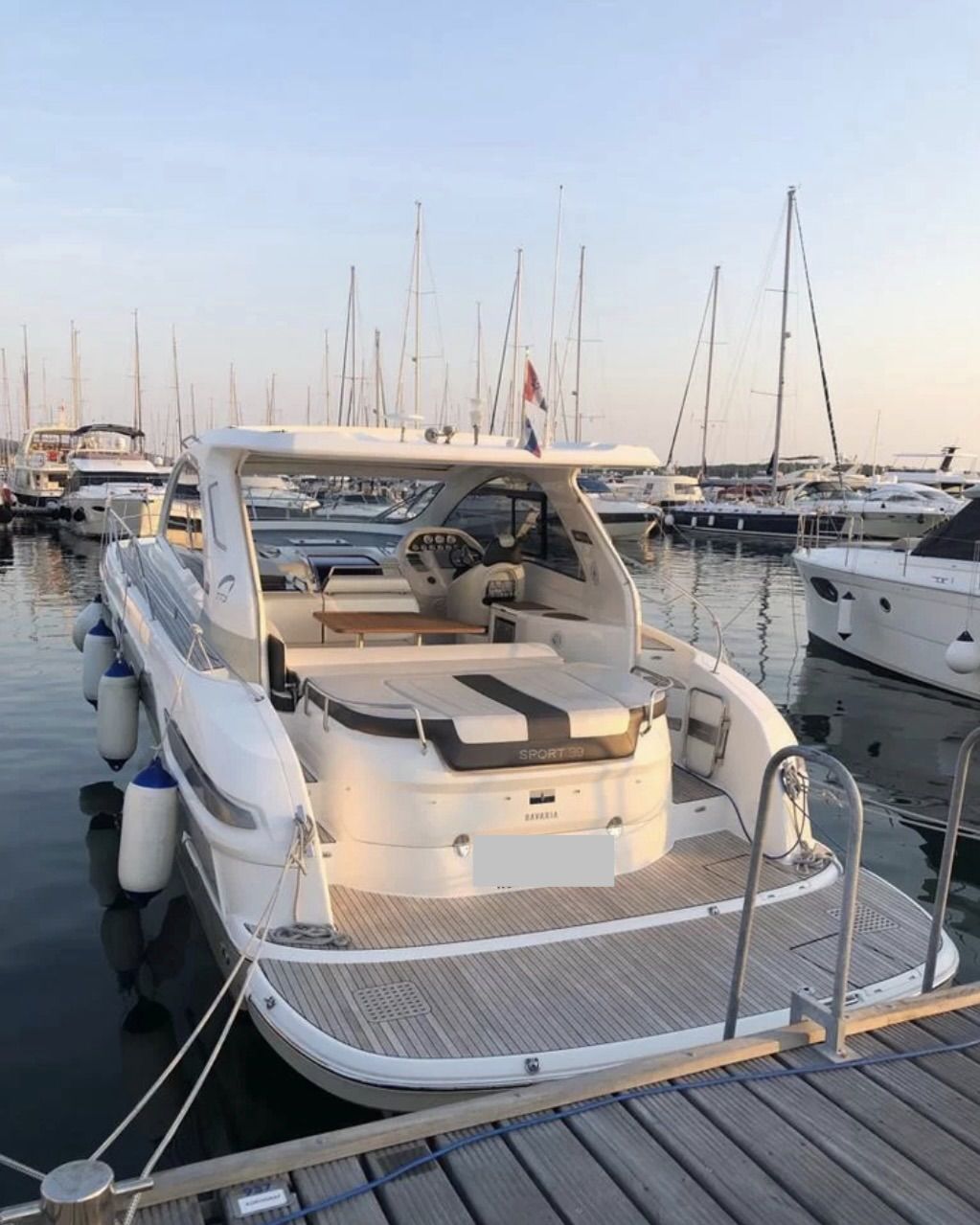 Bavaria 39 HT Highline D6 - 2014 - for sale: 155000.-EUR