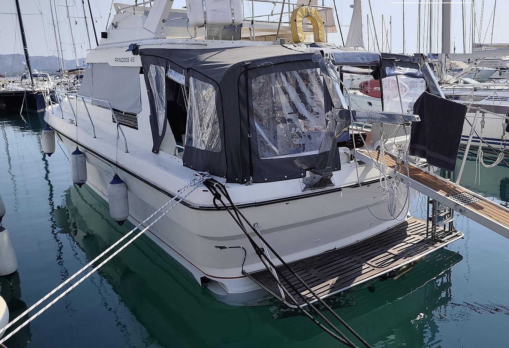 Princess 45 - 1988 - for sale: 90000.-EUR